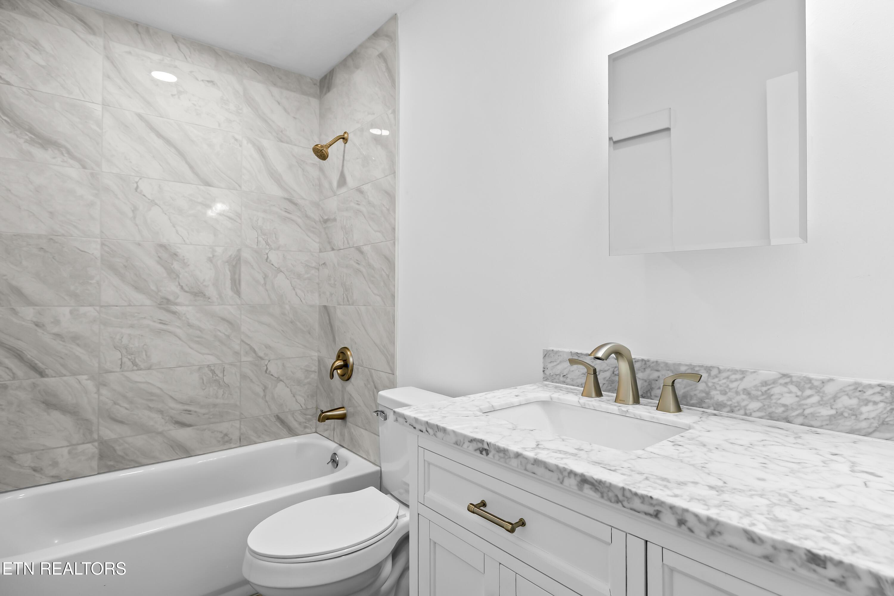 4431 Deer Run Drive, Louisville, TN - Fort Loudoun and Tellico Lake Real Estate - Image# 32