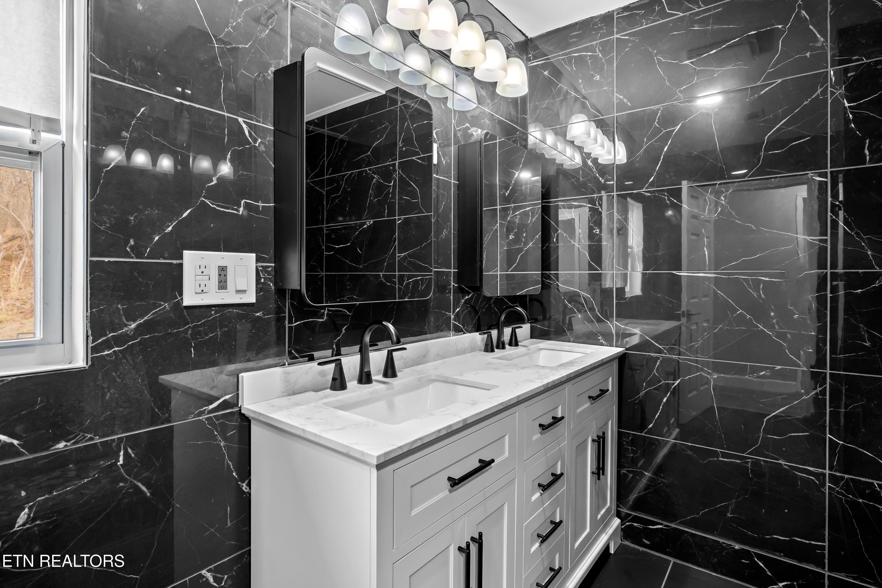 4431 Deer Run Drive, Louisville, TN - Fort Loudoun and Tellico Lake Real Estate - Image# 41