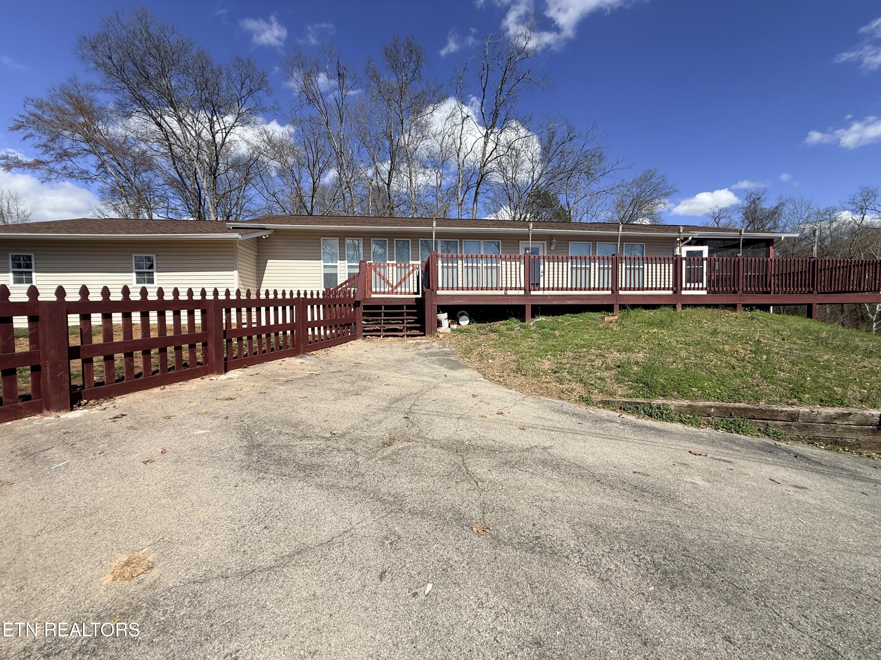 4431 Deer Run Drive, Louisville, TN - Fort Loudoun and Tellico Lake Real Estate - Image# 3