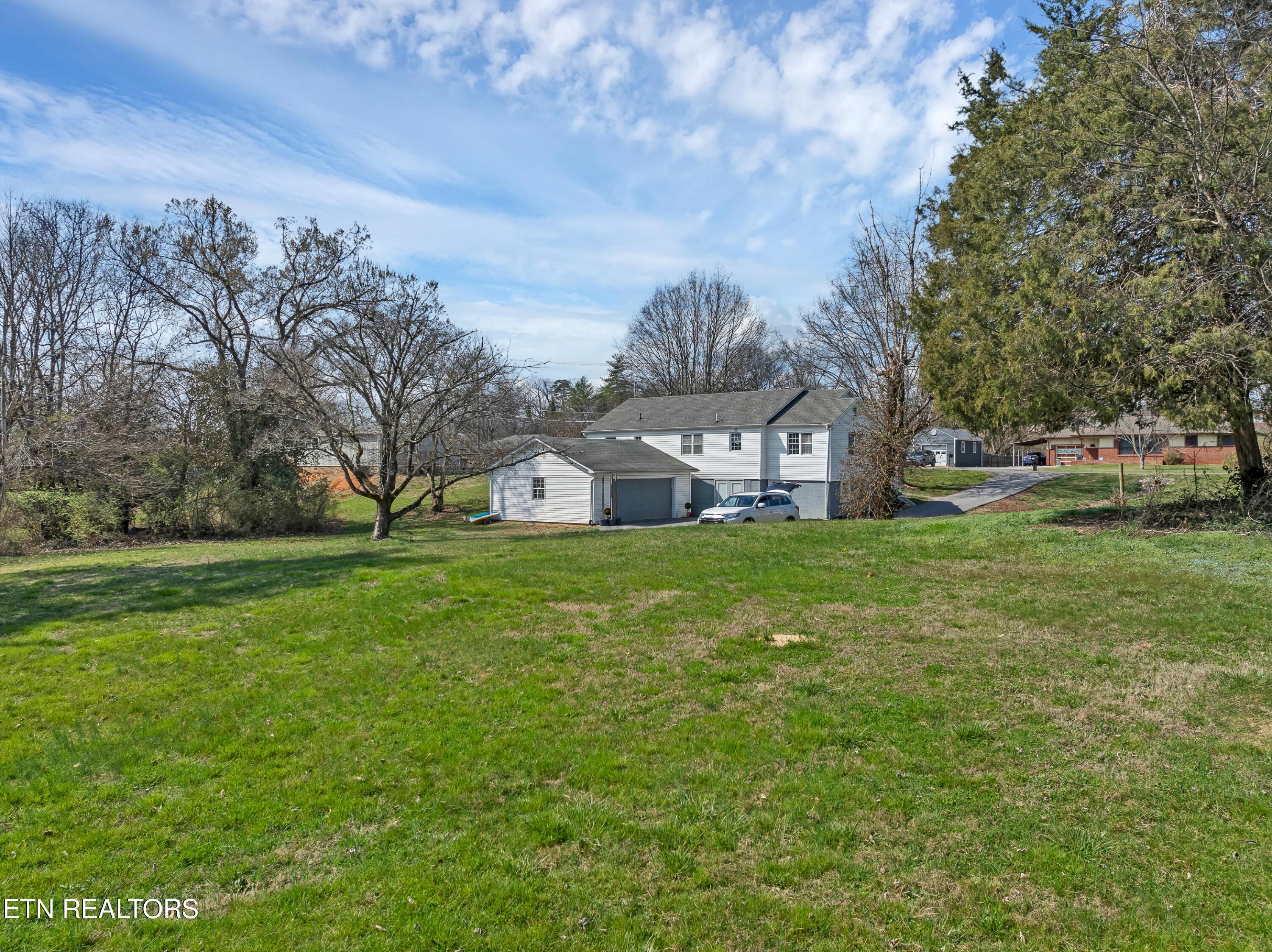 300 Lindy Drive, Knoxville, TN - Fort Loudoun and Tellico Lake Real Estate - Image# 36