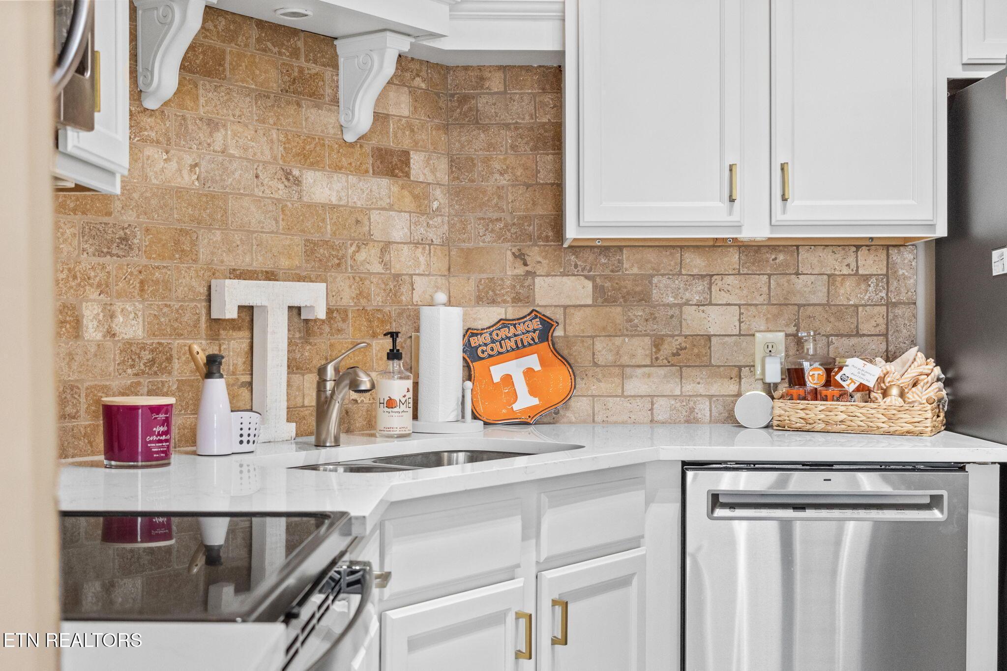 445 W Blount Ave, Knoxville, TN - Fort Loudoun and Tellico Lake Real Estate - Image# 8