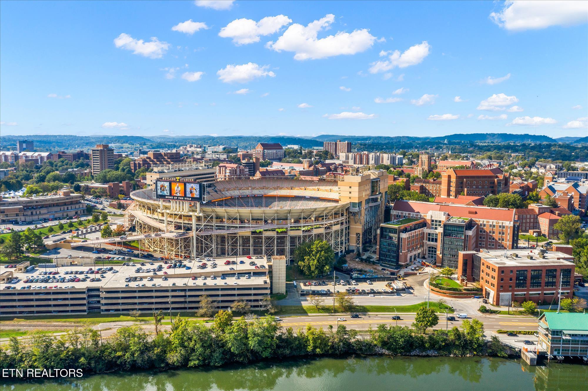 445 W Blount Ave, Knoxville, TN - Fort Loudoun and Tellico Lake Real Estate - Image# 54