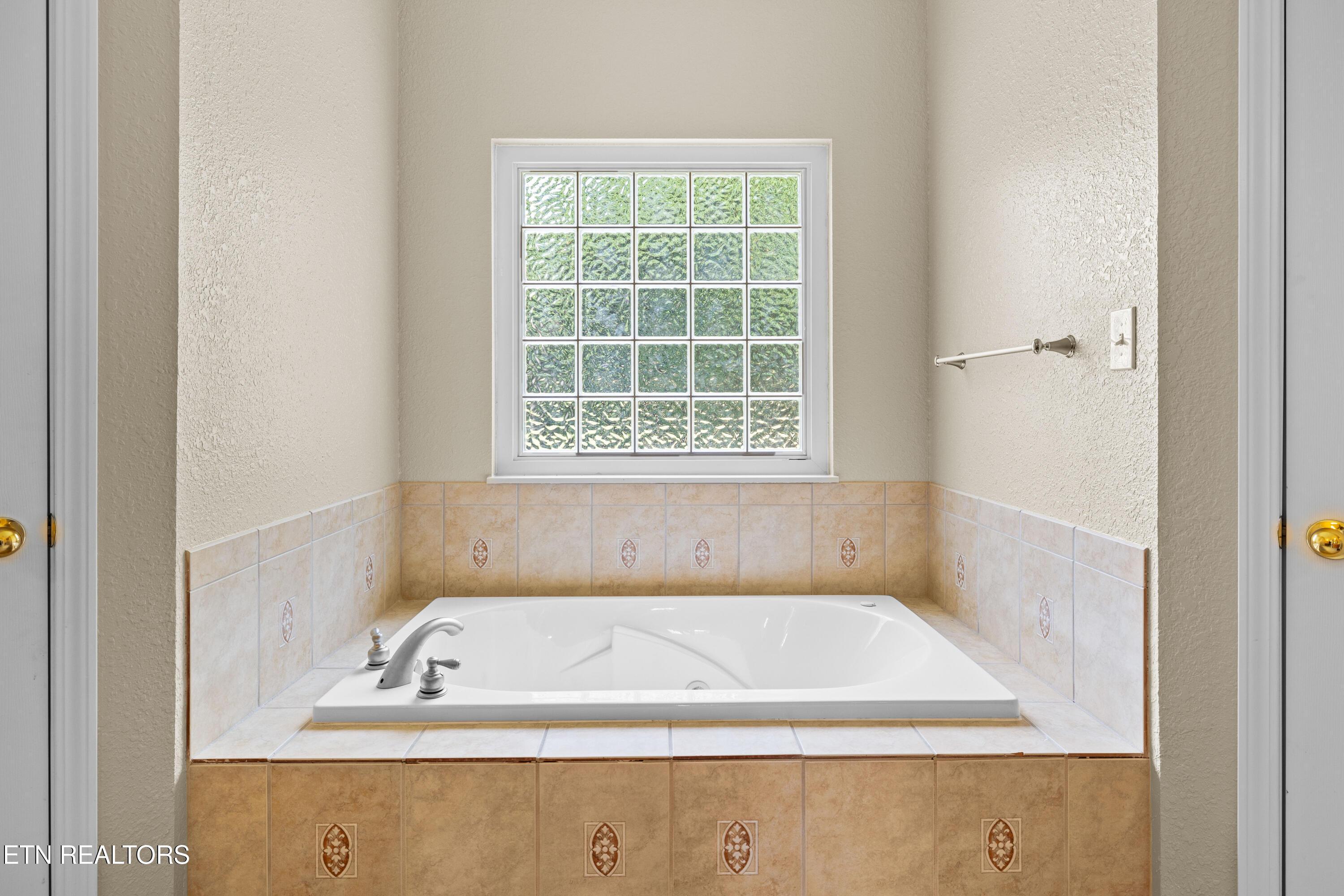 Fort Loudoun and Tellico Lake Real Estate - Image# 25