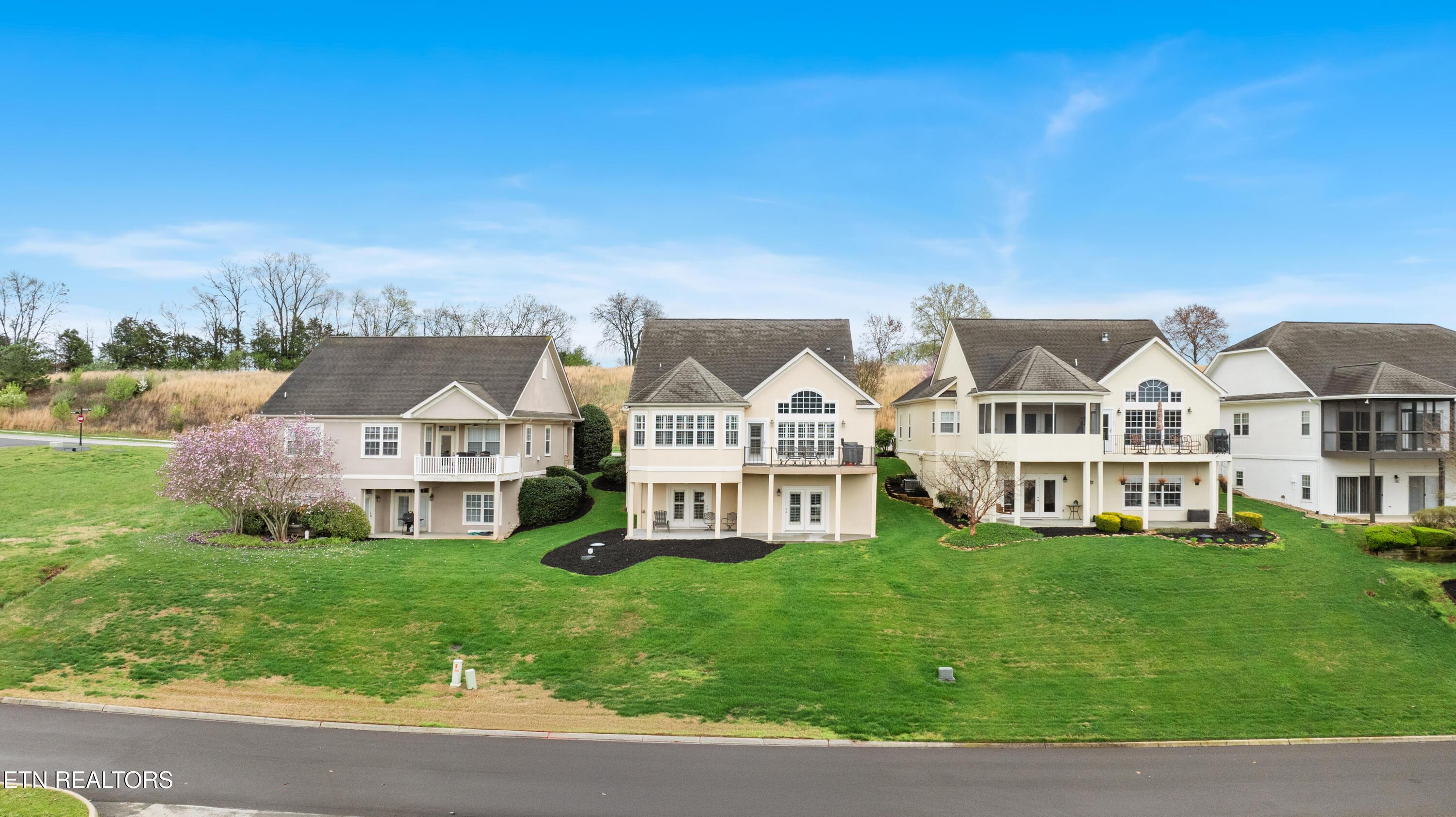 1069 Rarity Bay Pkwy, Vonore, TN - Fort Loudoun and Tellico Lake Real Estate - Image# 22