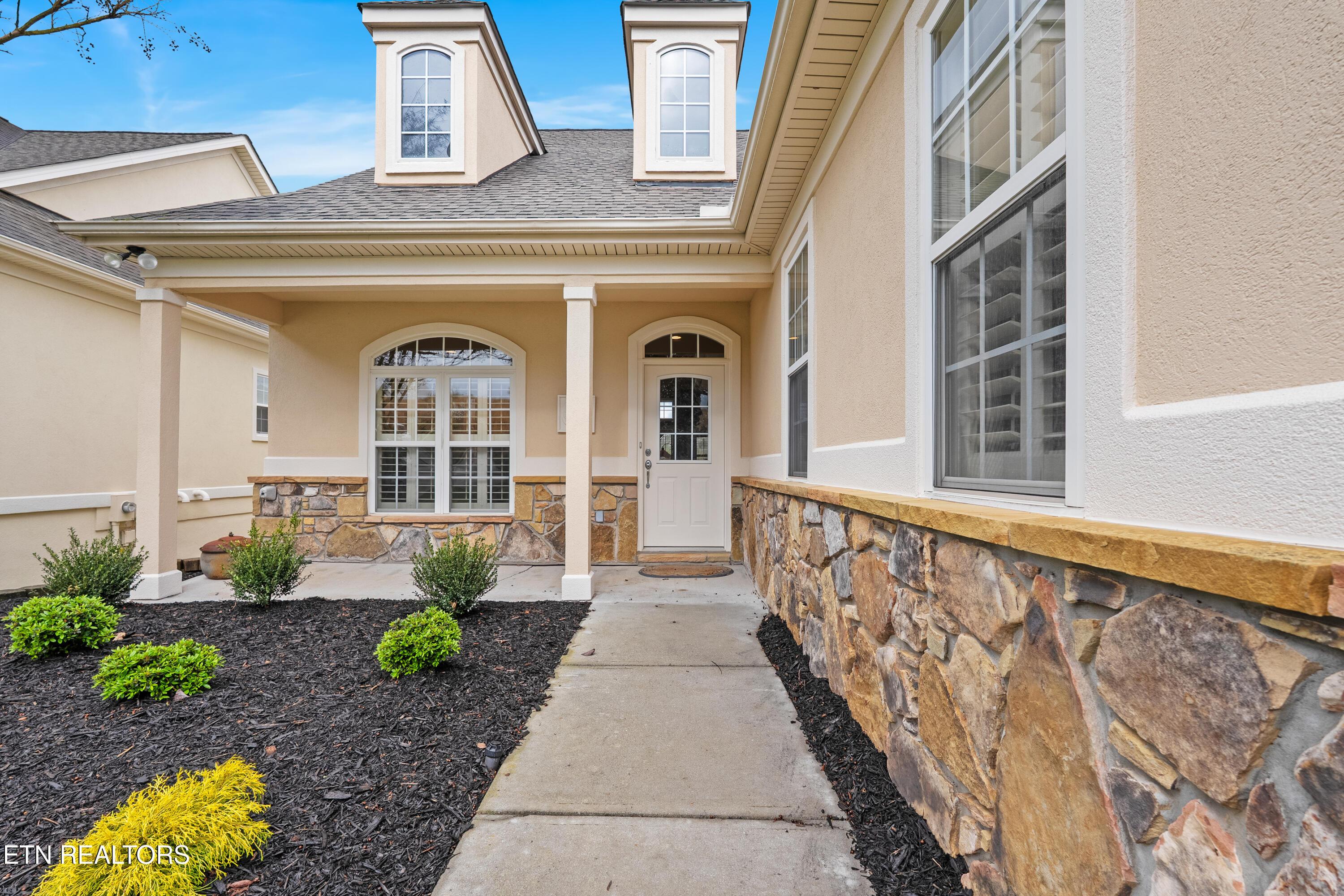 1069 Rarity Bay Pkwy, Vonore, TN - Fort Loudoun and Tellico Lake Real Estate - Image# 8