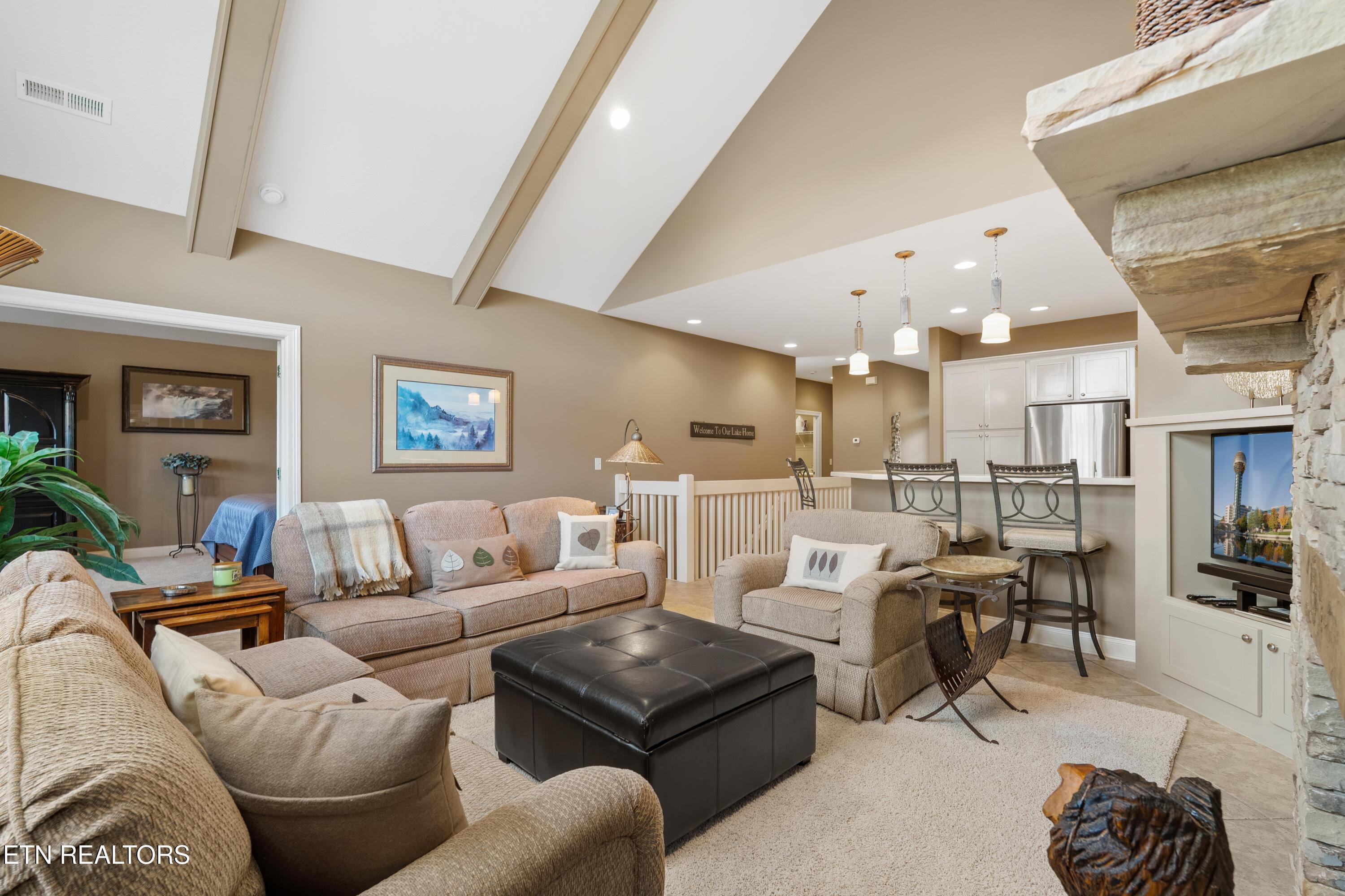 1069 Rarity Bay Pkwy, Vonore, TN - Fort Loudoun and Tellico Lake Real Estate - Image# 24