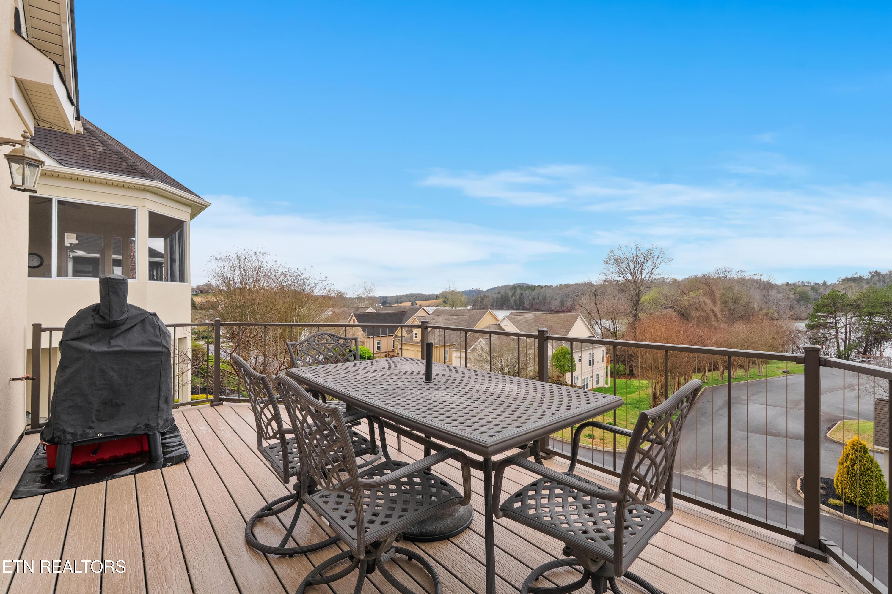 1069 Rarity Bay Pkwy, Vonore, TN - Fort Loudoun and Tellico Lake Real Estate - Image# 19