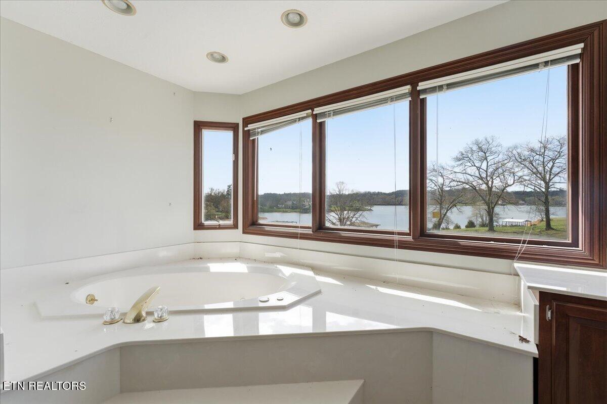 Fort Loudoun and Tellico Lake Real Estate - Image# 32