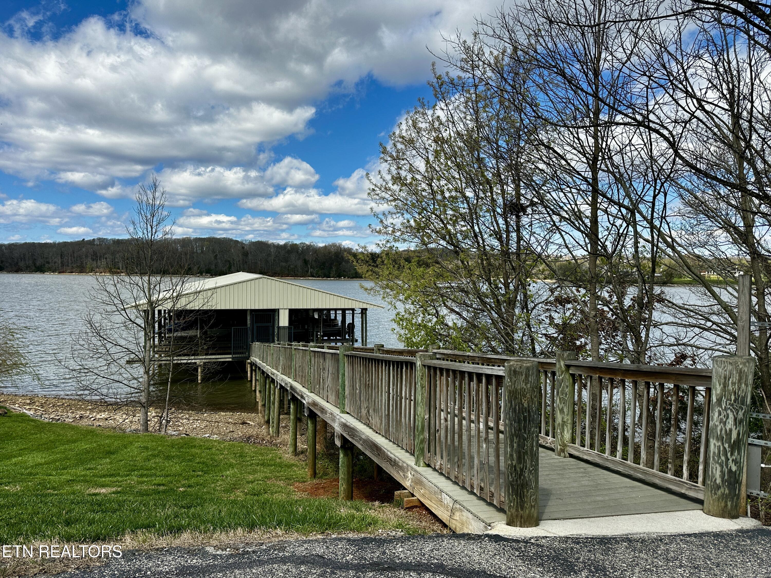 Promontory Point, Louisville, TN - Fort Loudoun and Tellico Lake Real Estate - Image# 17