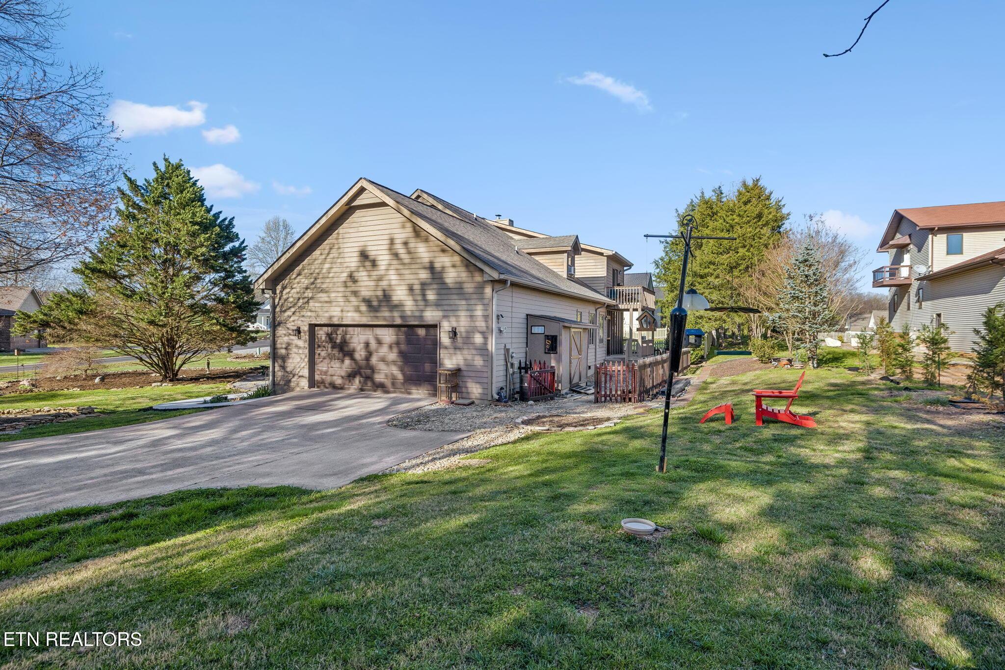 184 Amohi Way, Loudon, TN - Fort Loudoun and Tellico Lake Real Estate - Image# 3