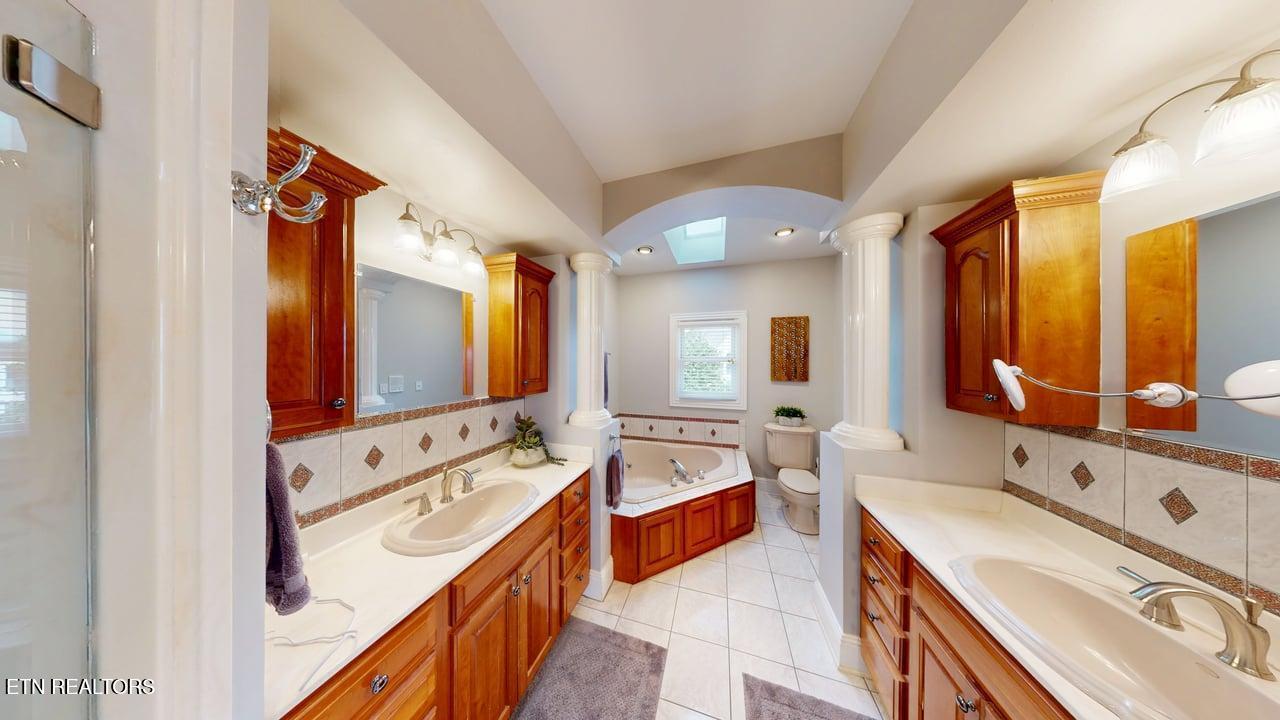 275 Rock Point Drive, Vonore, TN - Fort Loudoun and Tellico Lake Real Estate - Image# 15