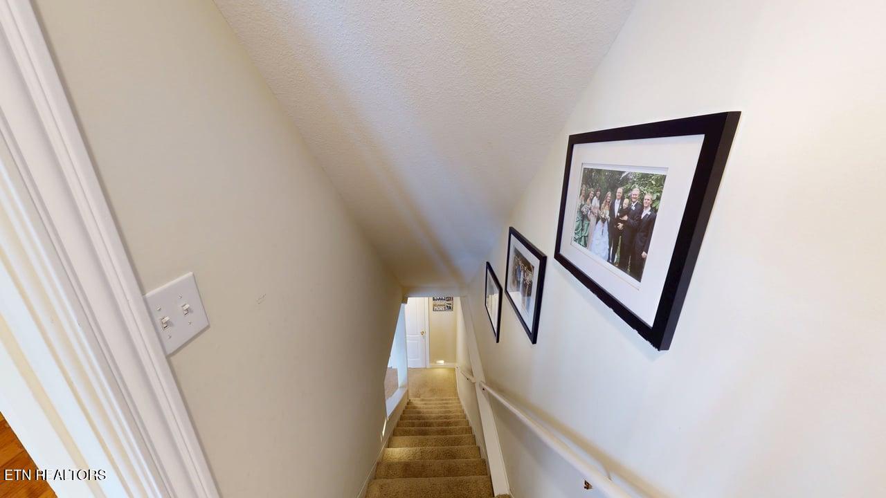 275 Rock Point Drive, Vonore, TN - Fort Loudoun and Tellico Lake Real Estate - Image# 29