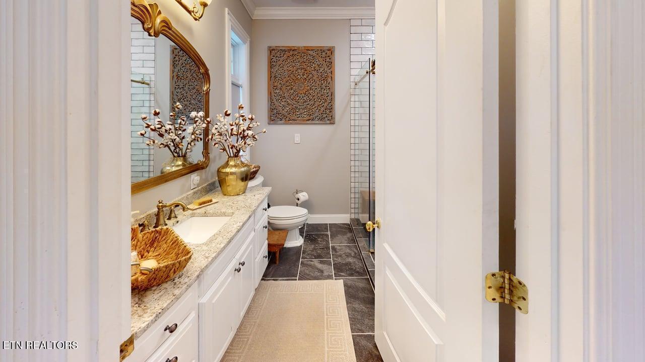 275 Rock Point Drive, Vonore, TN - Fort Loudoun and Tellico Lake Real Estate - Image# 26