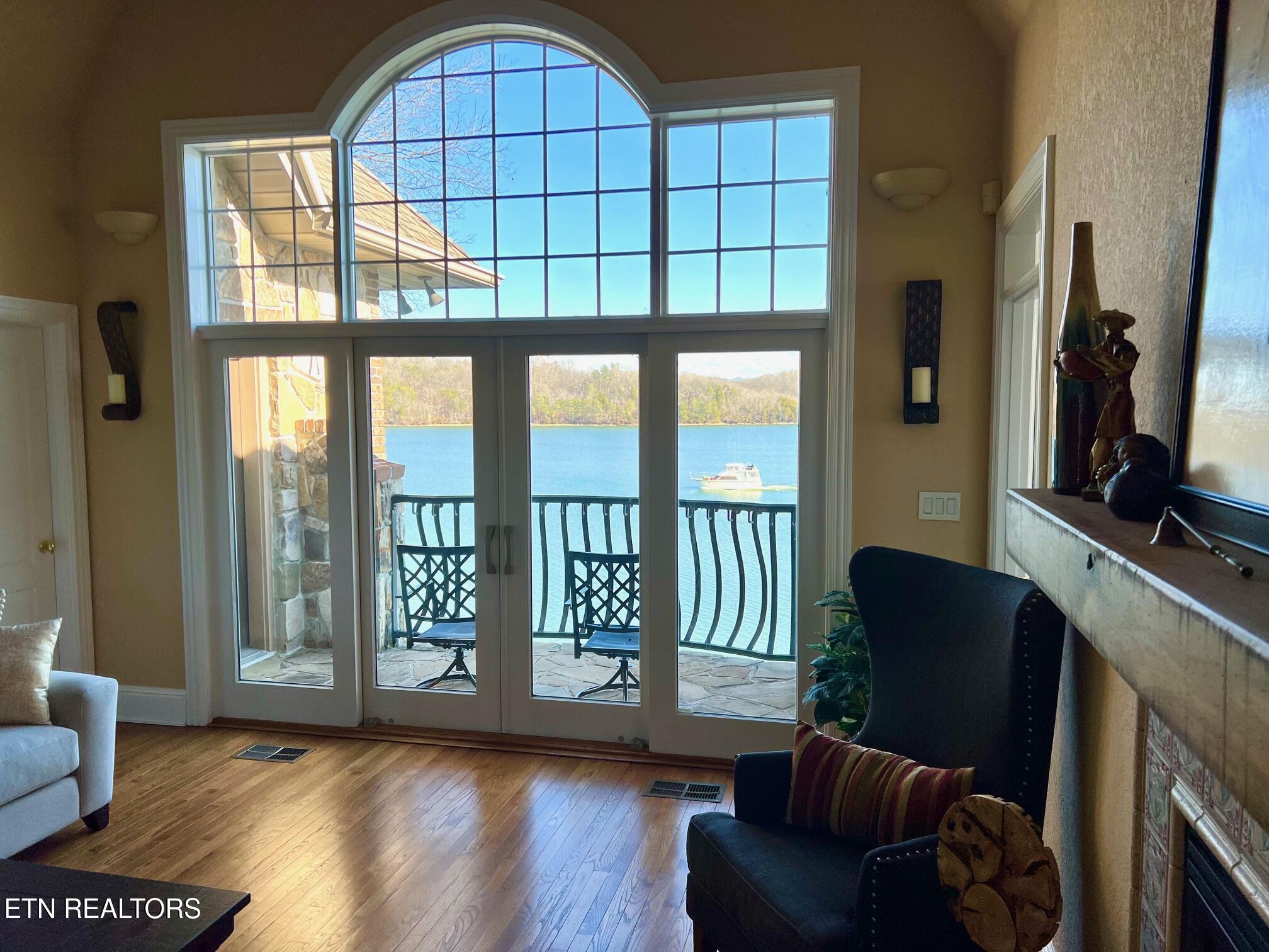 275 Rock Point Drive, Vonore, TN - Fort Loudoun and Tellico Lake Real Estate - Image# 14