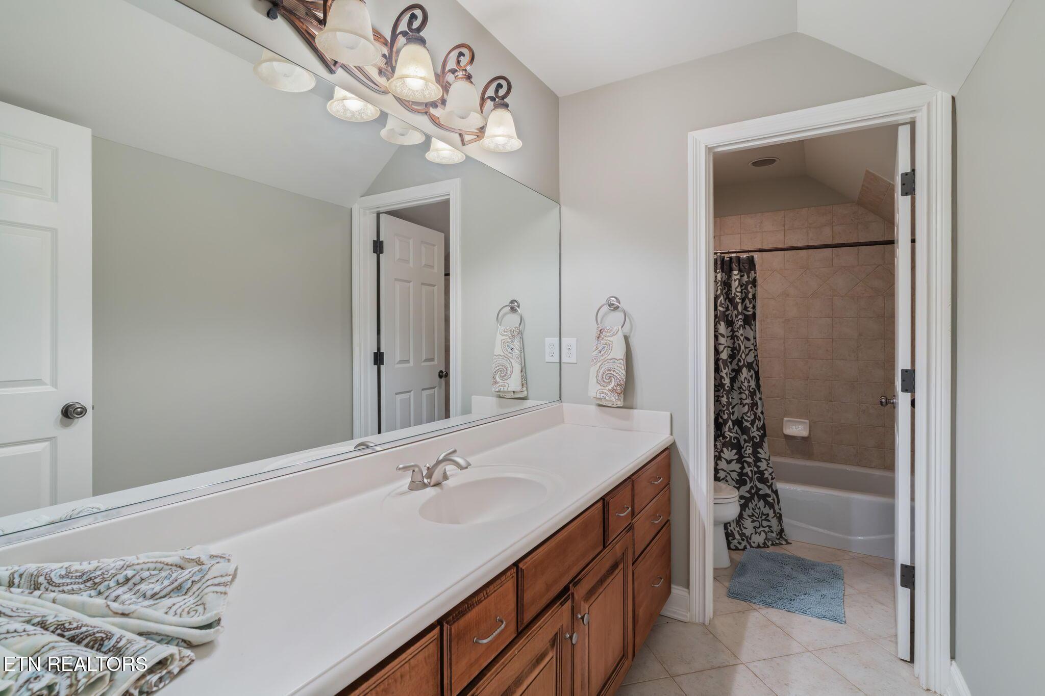 12660 Bayview Drive, Knoxville, TN - Fort Loudoun and Tellico Lake Real Estate - Image# 38