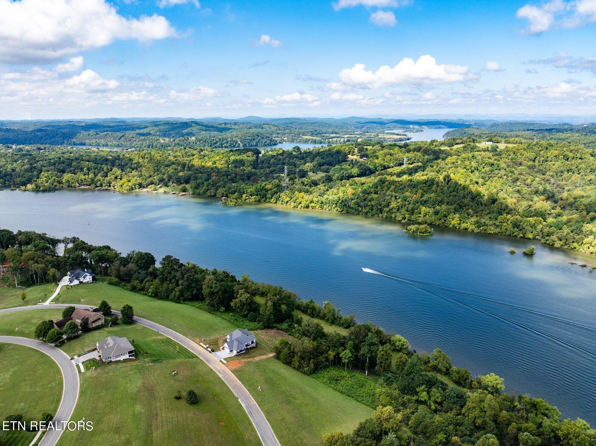 891 River Bank Tr, Loudon, TN - Fort Loudoun and Tellico Lake Real Estate - Image# 5