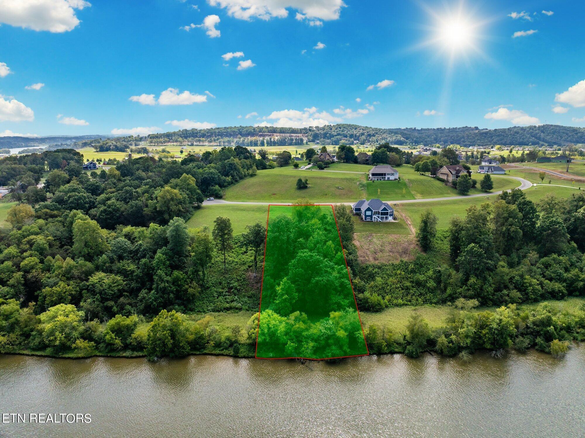 891 River Bank Tr, Loudon, TN - Fort Loudoun and Tellico Lake Real Estate - Image# 3