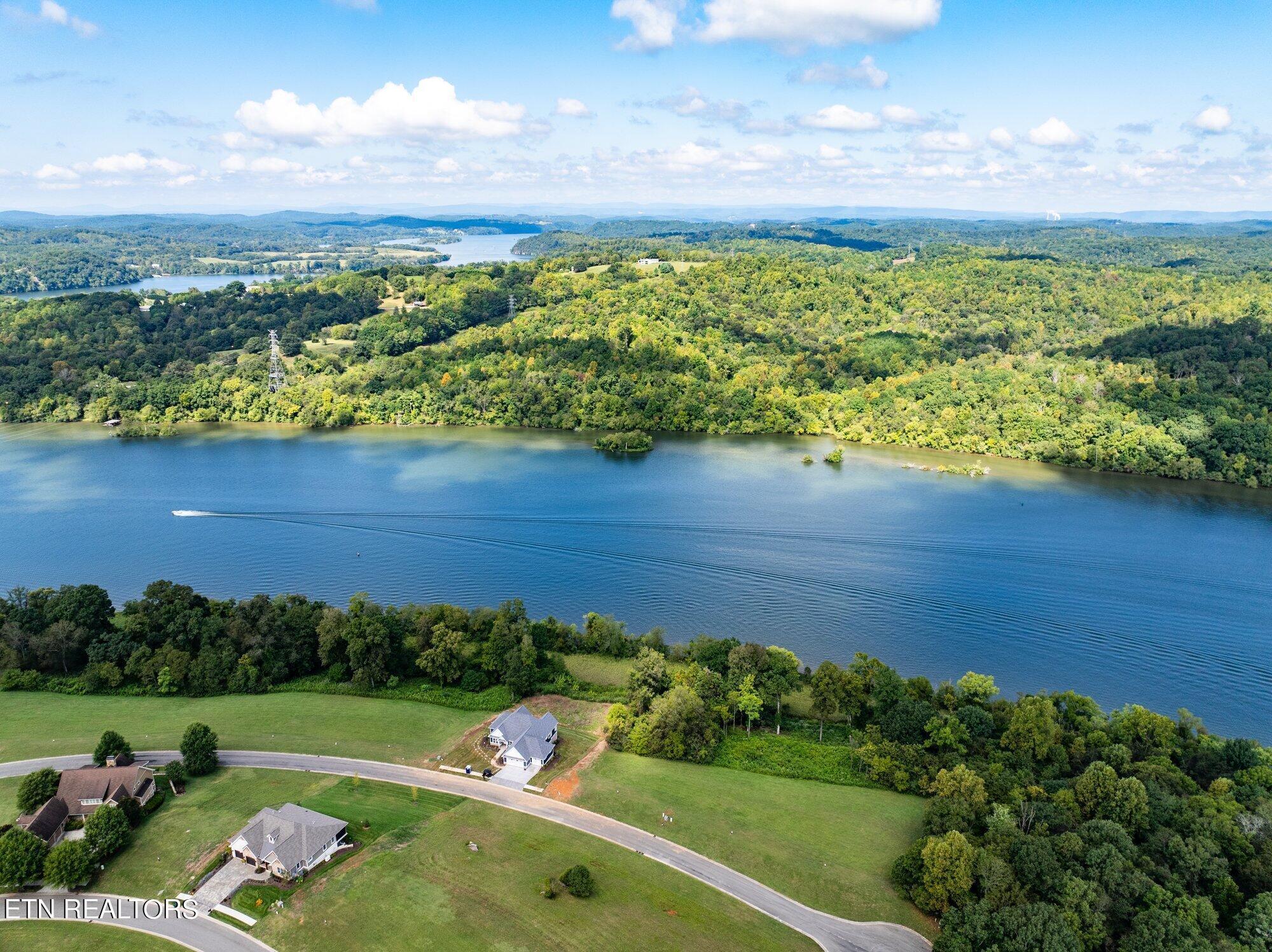 891 River Bank Tr, Loudon, TN - Fort Loudoun and Tellico Lake Real Estate - Image# 10