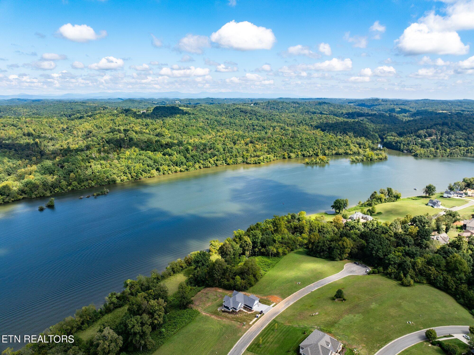 891 River Bank Tr, Loudon, TN - Fort Loudoun and Tellico Lake Real Estate - Image# 12