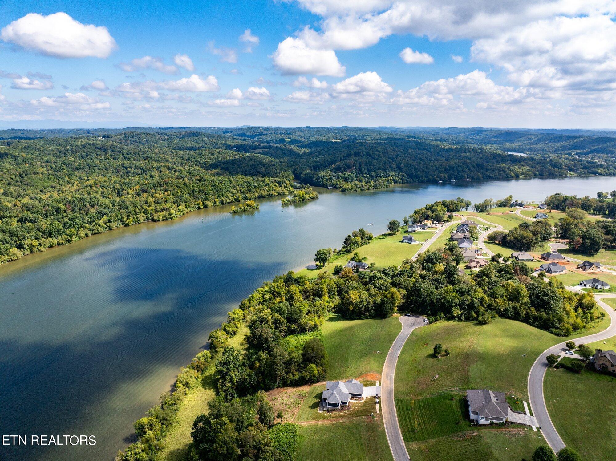 891 River Bank Tr, Loudon, TN - Fort Loudoun and Tellico Lake Real Estate - Image# 14