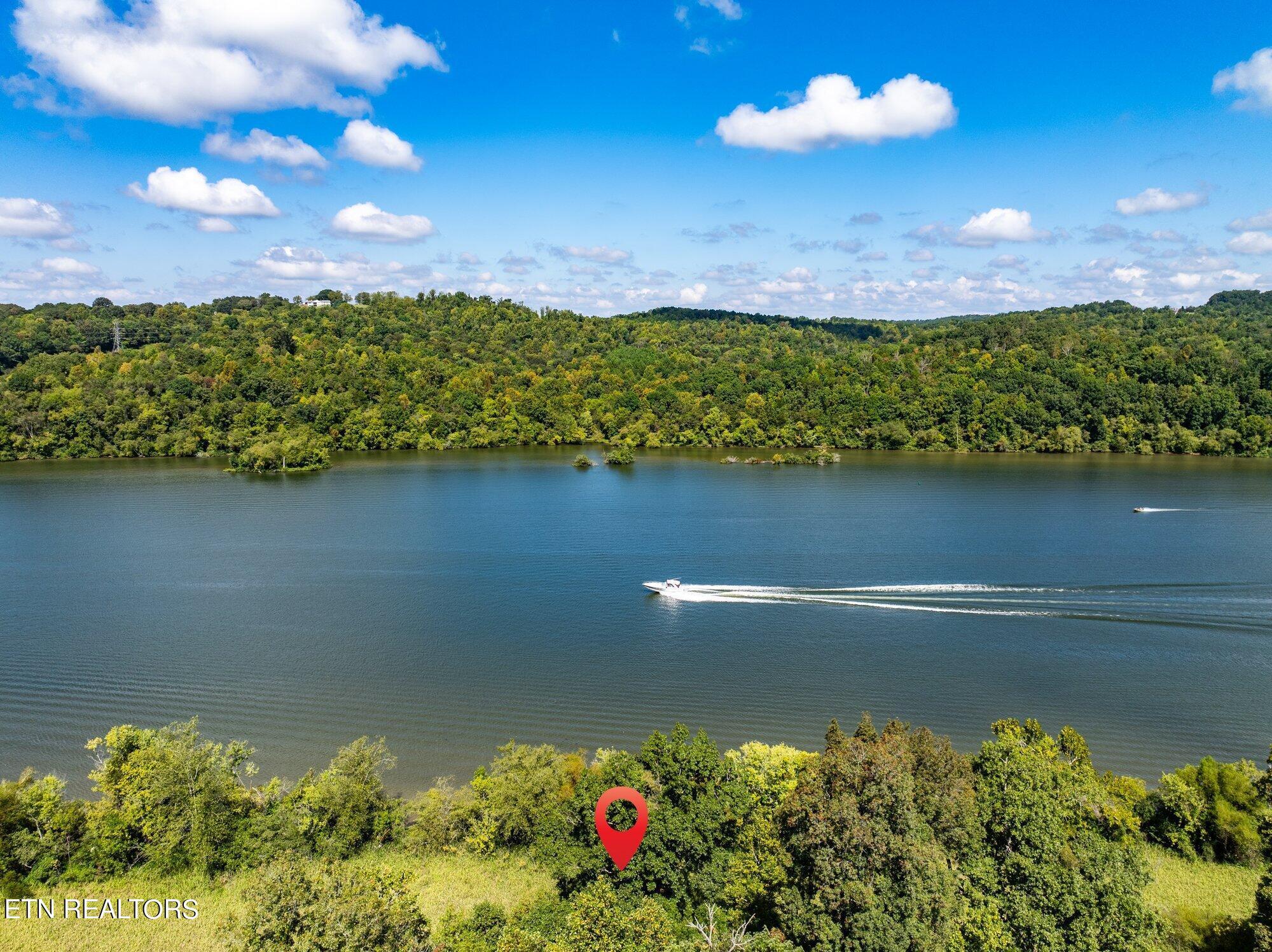 891 River Bank Tr, Loudon, TN - Fort Loudoun and Tellico Lake Real Estate - Image# 19
