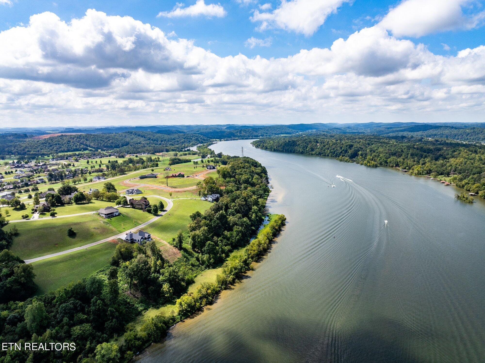 891 River Bank Tr, Loudon, TN - Fort Loudoun and Tellico Lake Real Estate - Image# 22