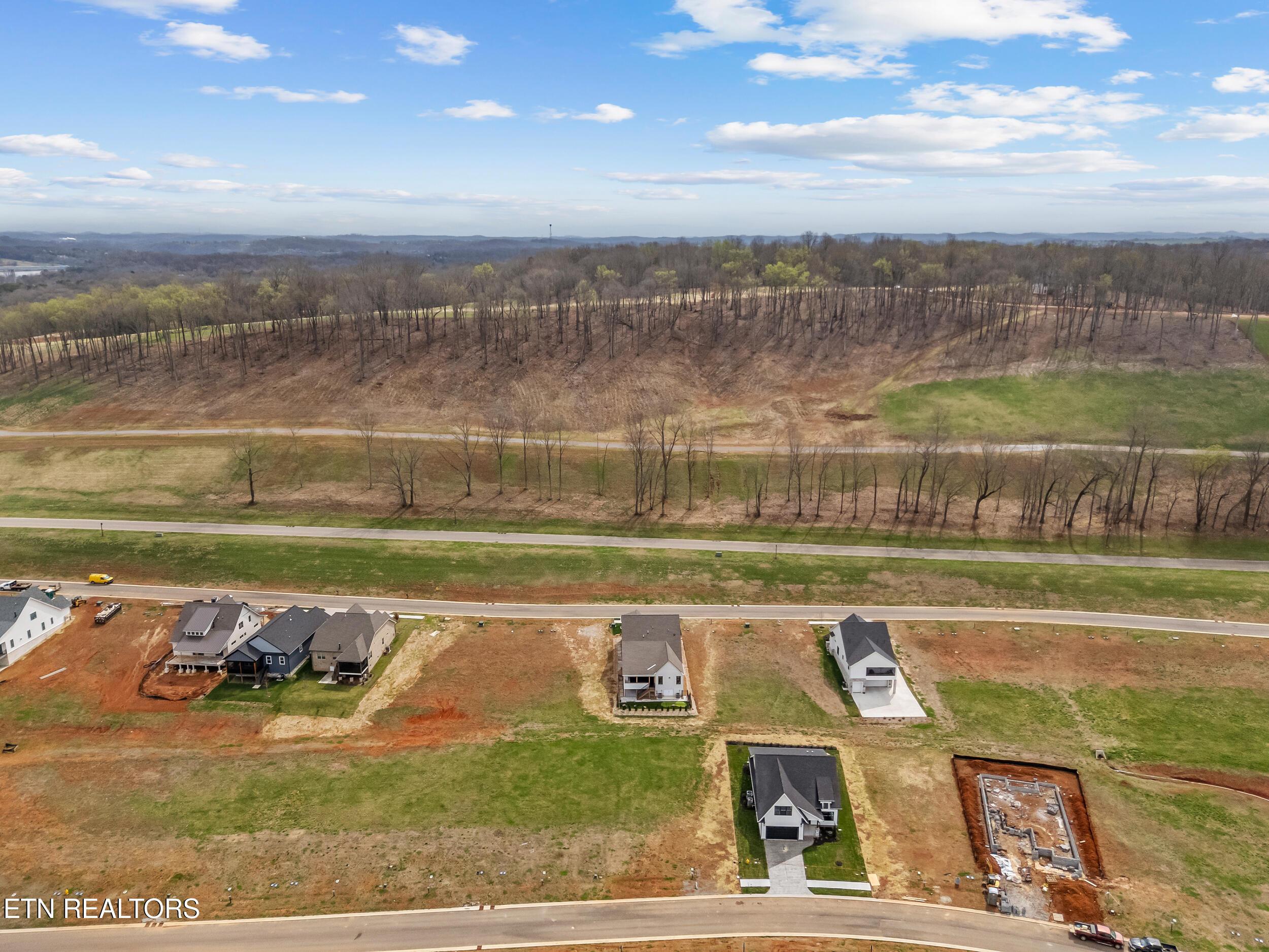 980 Black Bear Circle, Loudon, TN - Fort Loudoun and Tellico Lake Real Estate - Image# 16