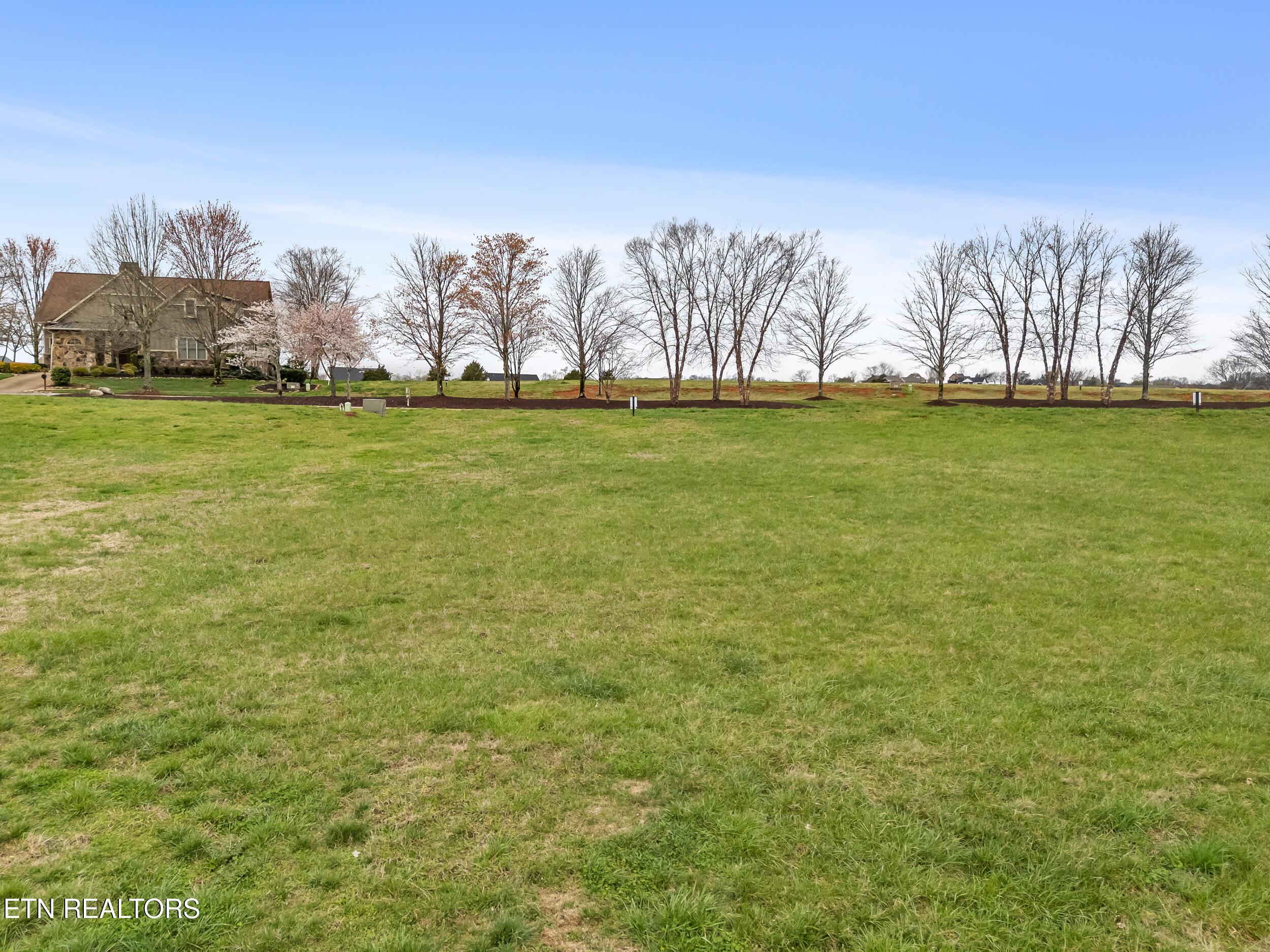 714 Old Barn Lane, Loudon, TN - Fort Loudoun and Tellico Lake Real Estate - Image# 2