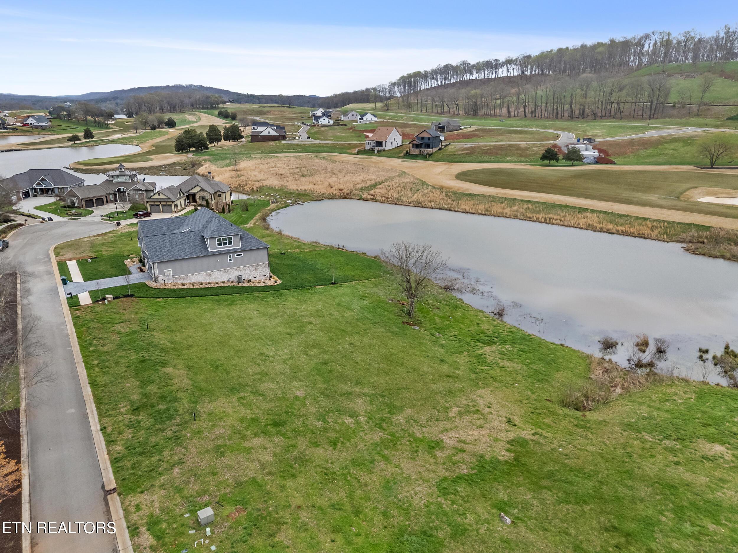 714 Old Barn Lane, Loudon, TN - Fort Loudoun and Tellico Lake Real Estate - Image# 5