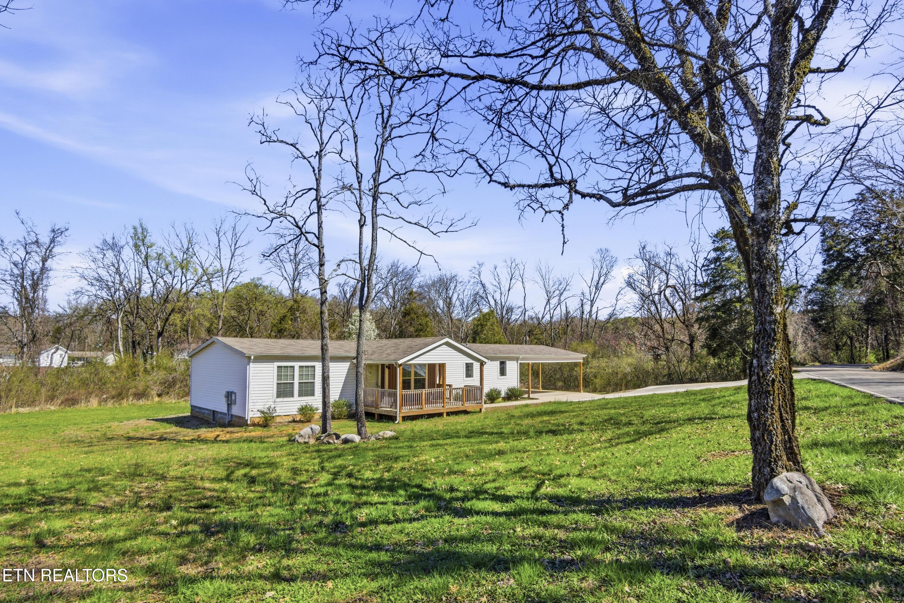129 W Vinegar Valley Rd, Friendsville, TN - Fort Loudoun and Tellico Lake Real Estate - Image# 4
