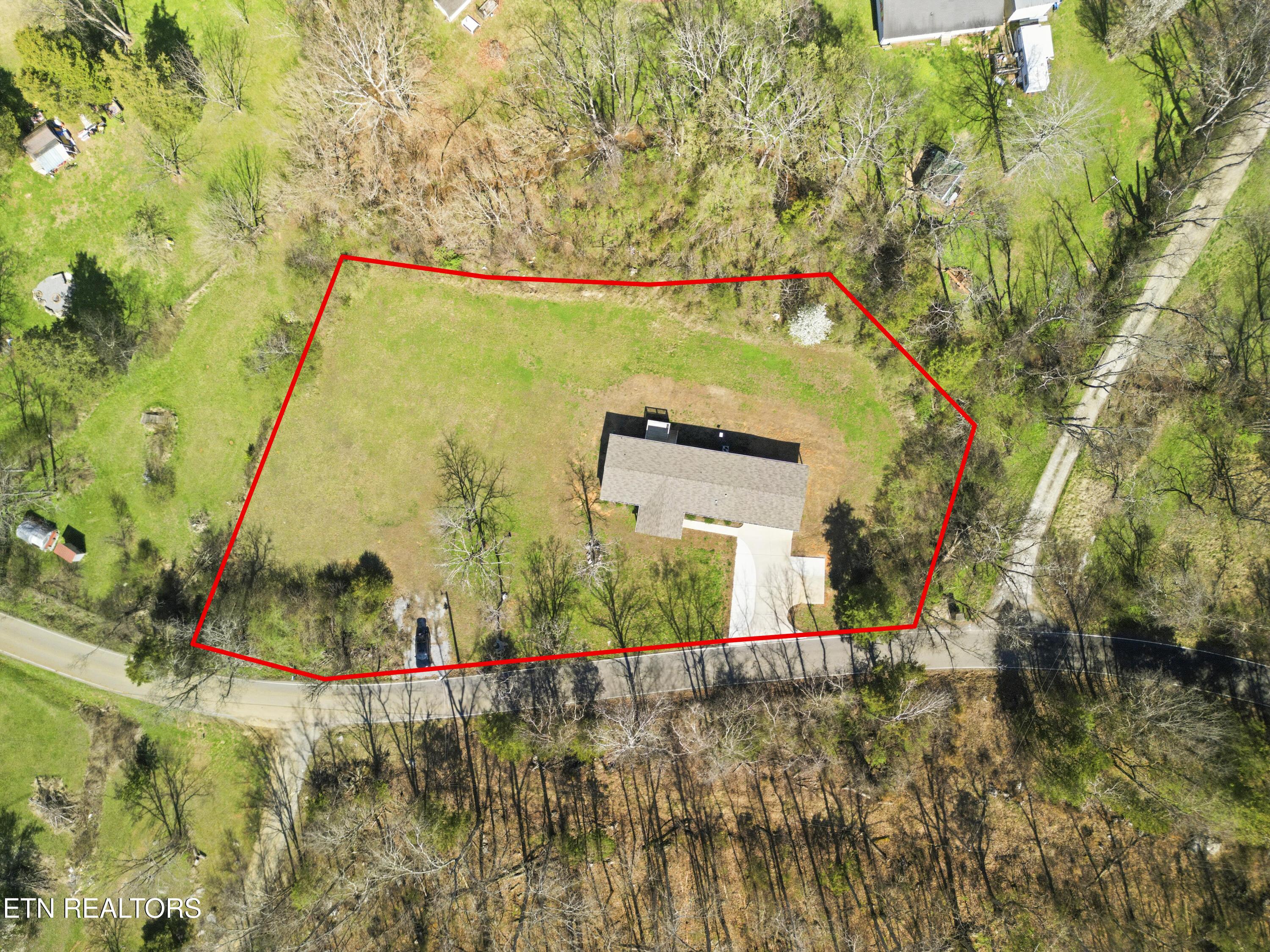 129 W Vinegar Valley Rd, Friendsville, TN - Fort Loudoun and Tellico Lake Real Estate - Image# 32
