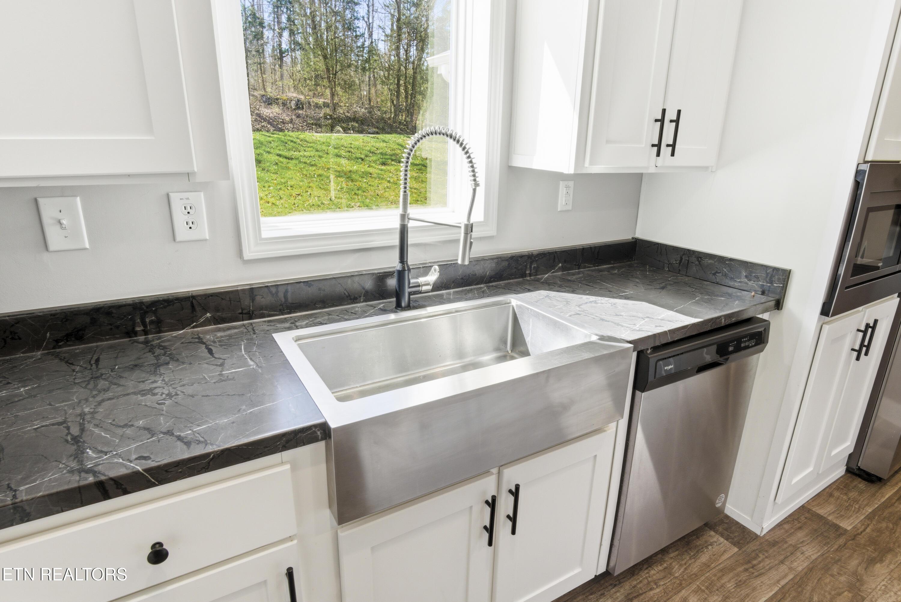 129 W Vinegar Valley Rd, Friendsville, TN - Fort Loudoun and Tellico Lake Real Estate - Image# 12