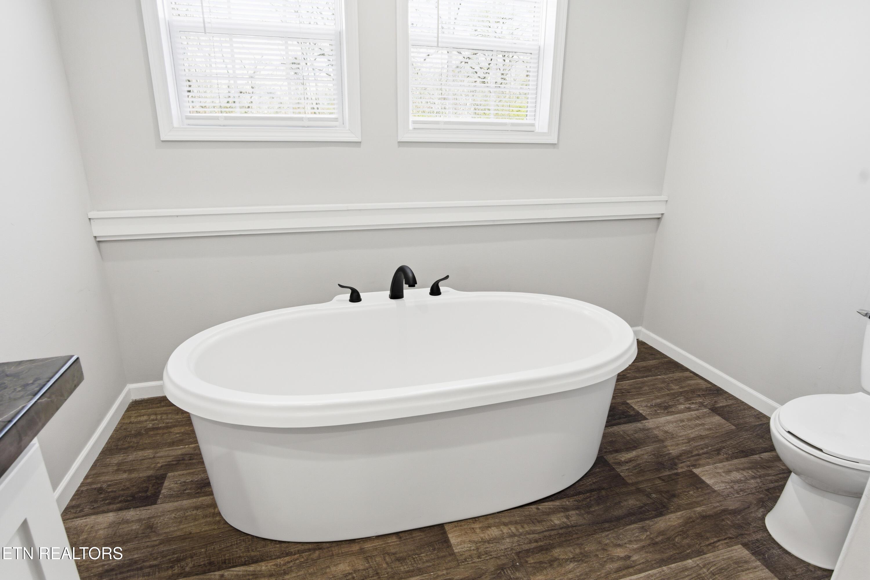 129 W Vinegar Valley Rd, Friendsville, TN - Fort Loudoun and Tellico Lake Real Estate - Image# 24