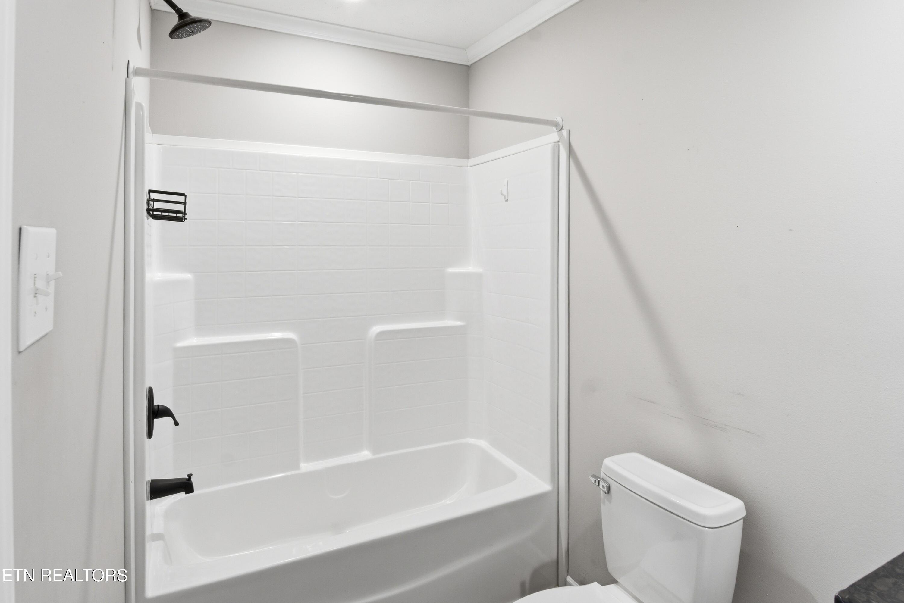 129 W Vinegar Valley Rd, Friendsville, TN - Fort Loudoun and Tellico Lake Real Estate - Image# 30