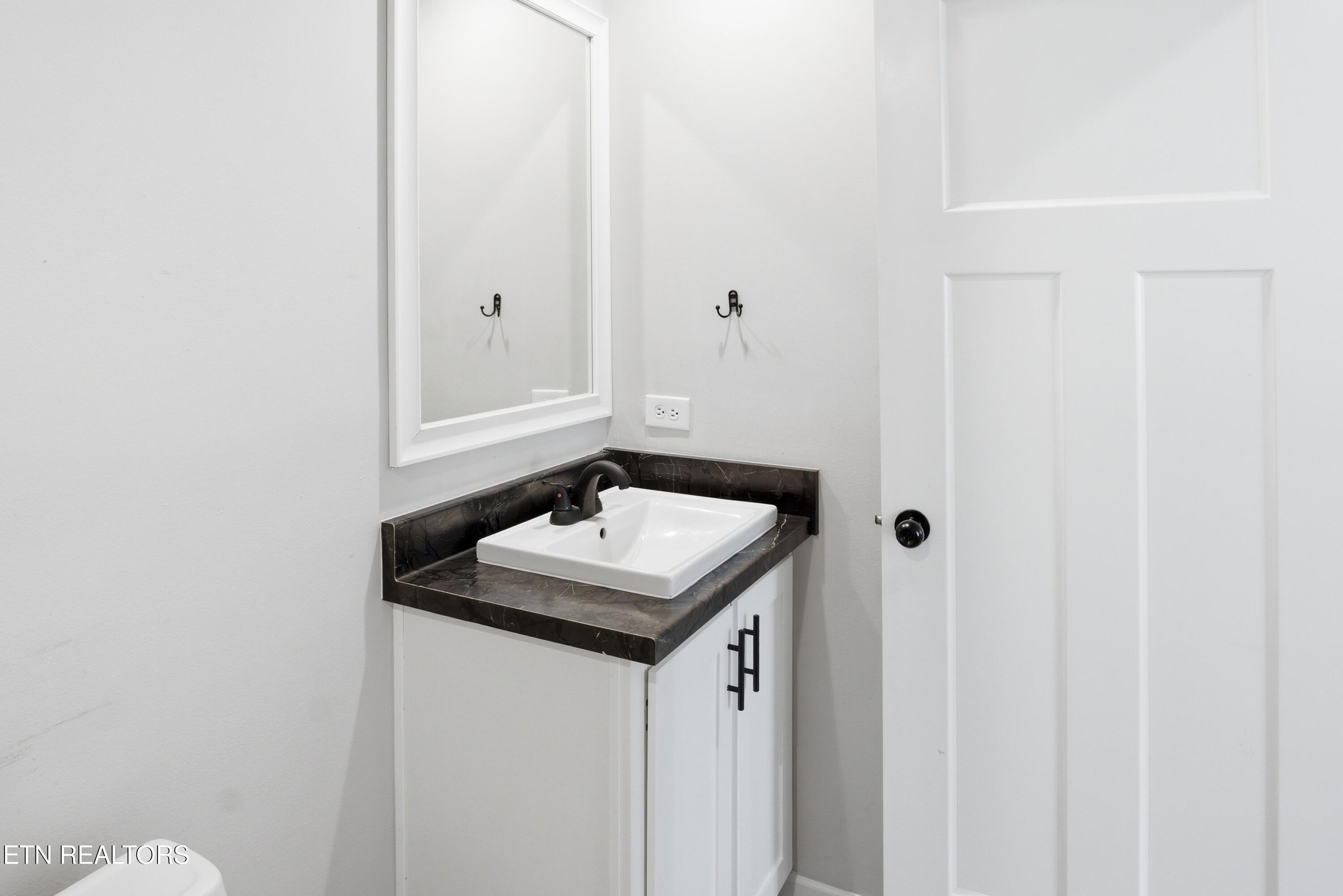 129 W Vinegar Valley Rd, Friendsville, TN - Fort Loudoun and Tellico Lake Real Estate - Image# 31