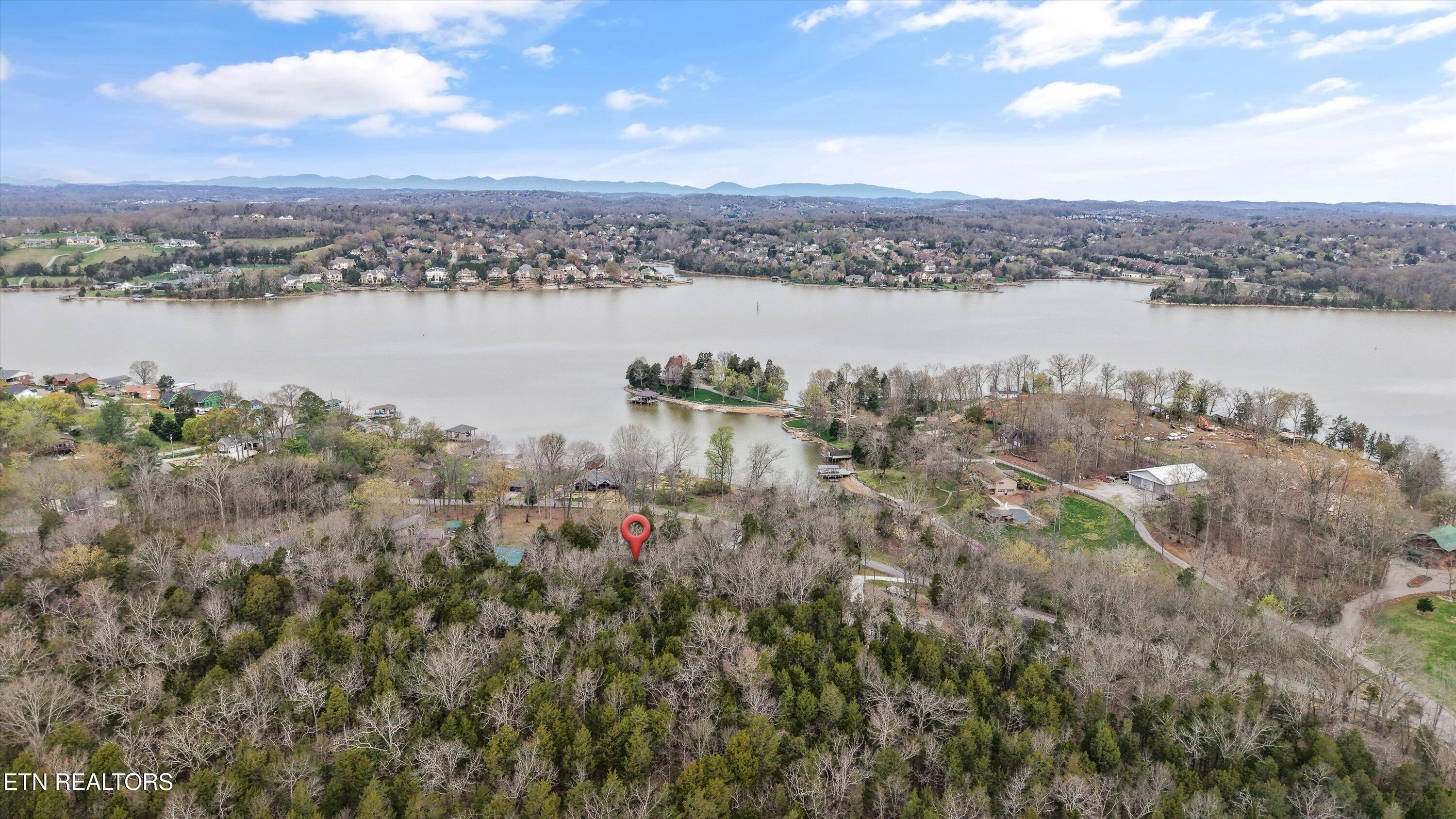 Channel Drive, Louisville, TN - Fort Loudoun and Tellico Lake Real Estate - Image# 3