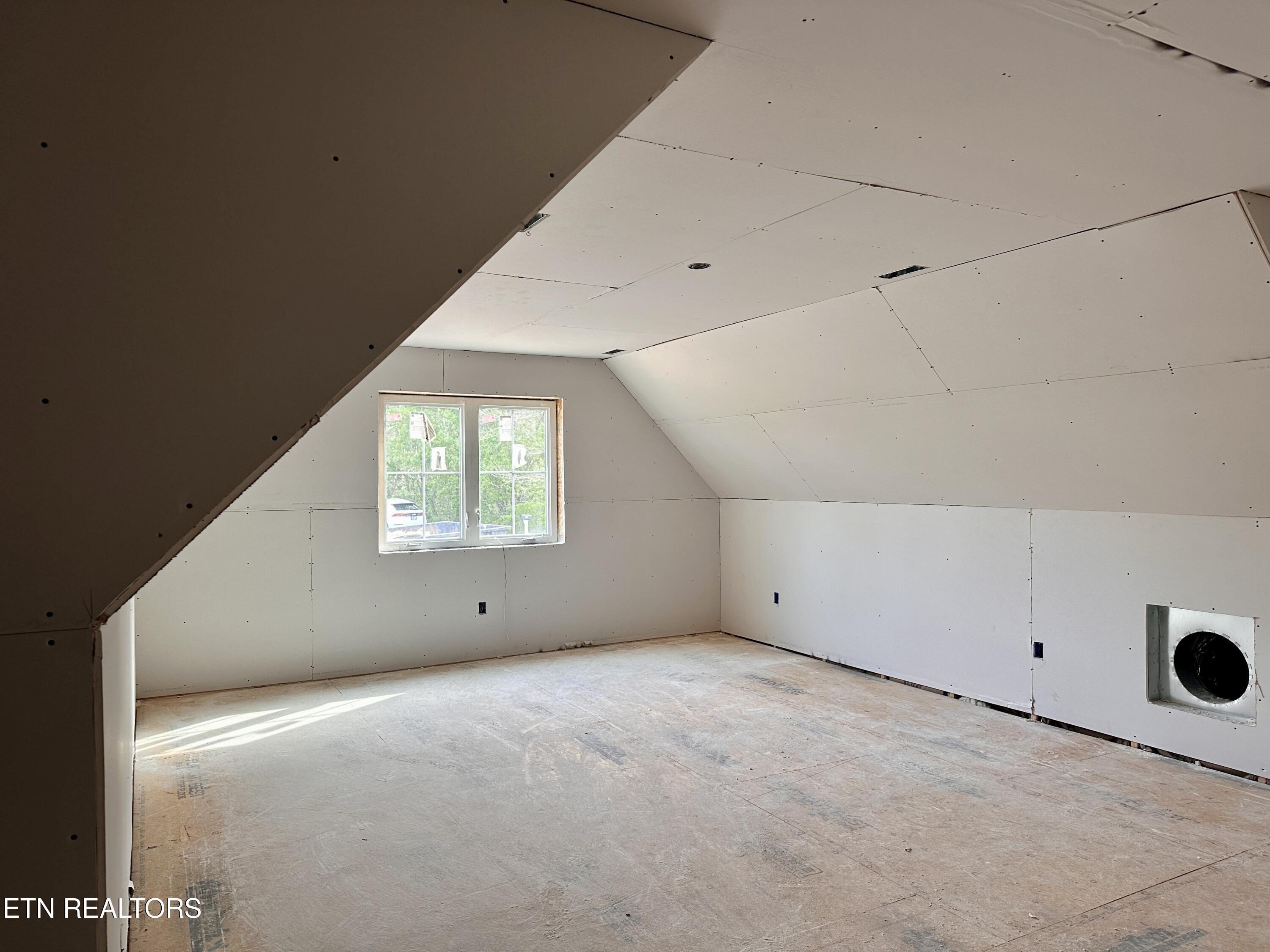 456 Fore Drive, Loudon, TN - Fort Loudoun and Tellico Lake Real Estate - Image# 17