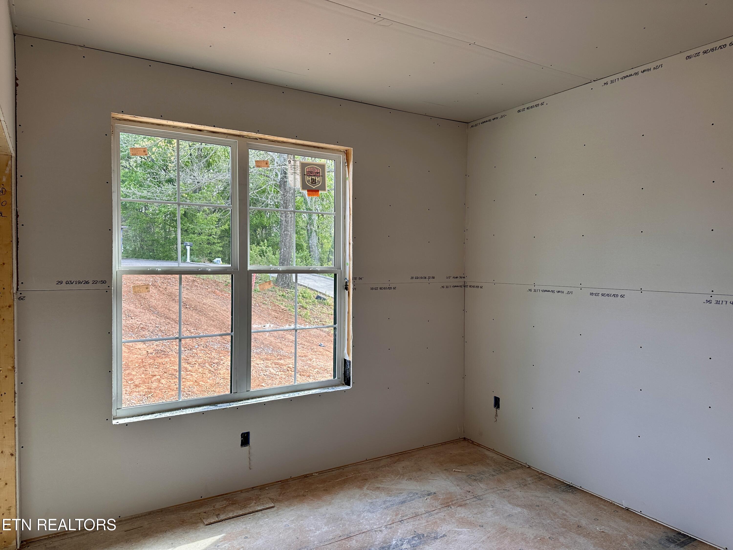 456 Fore Drive, Loudon, TN - Fort Loudoun and Tellico Lake Real Estate - Image# 16