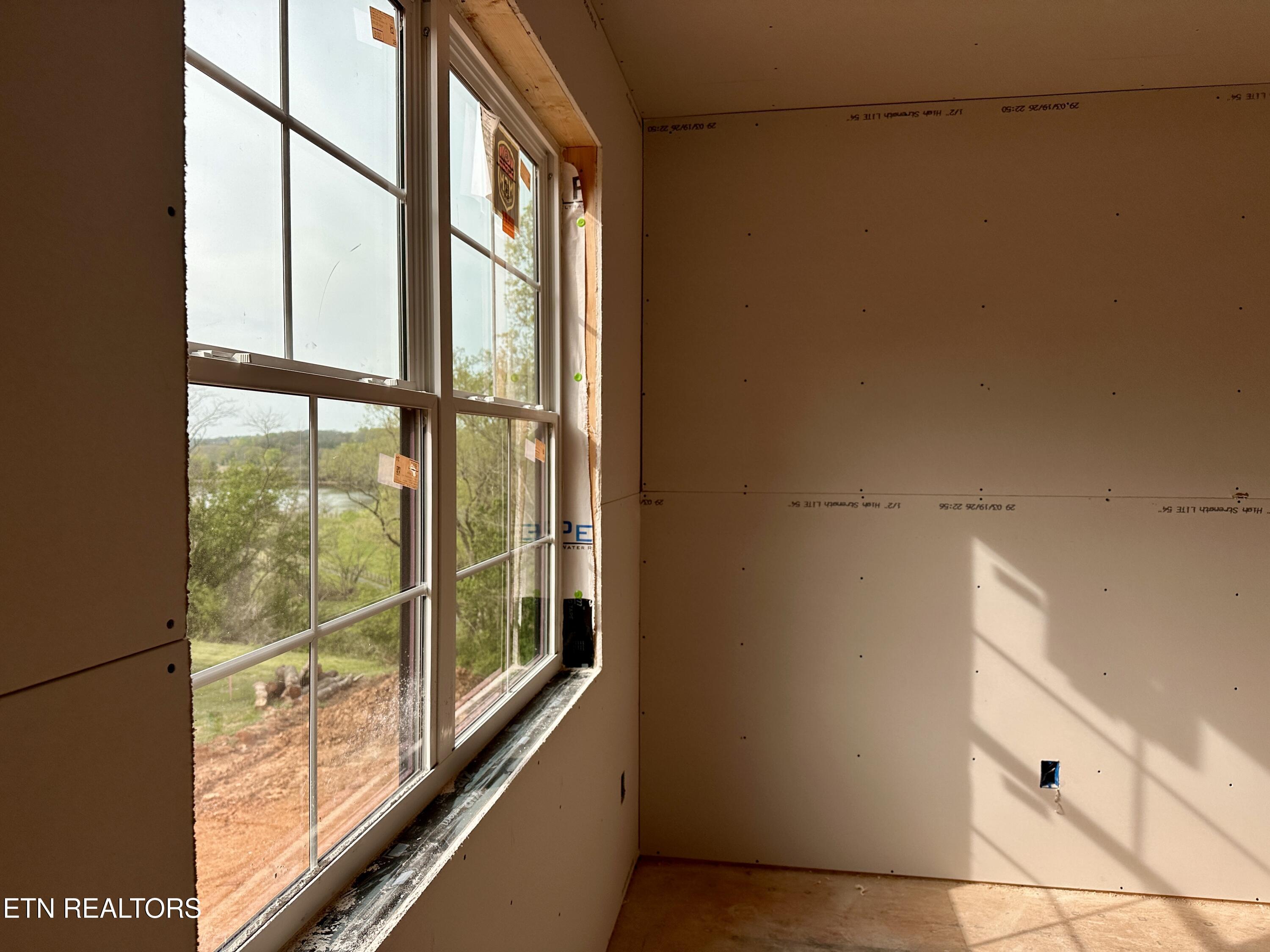 456 Fore Drive, Loudon, TN - Fort Loudoun and Tellico Lake Real Estate - Image# 13