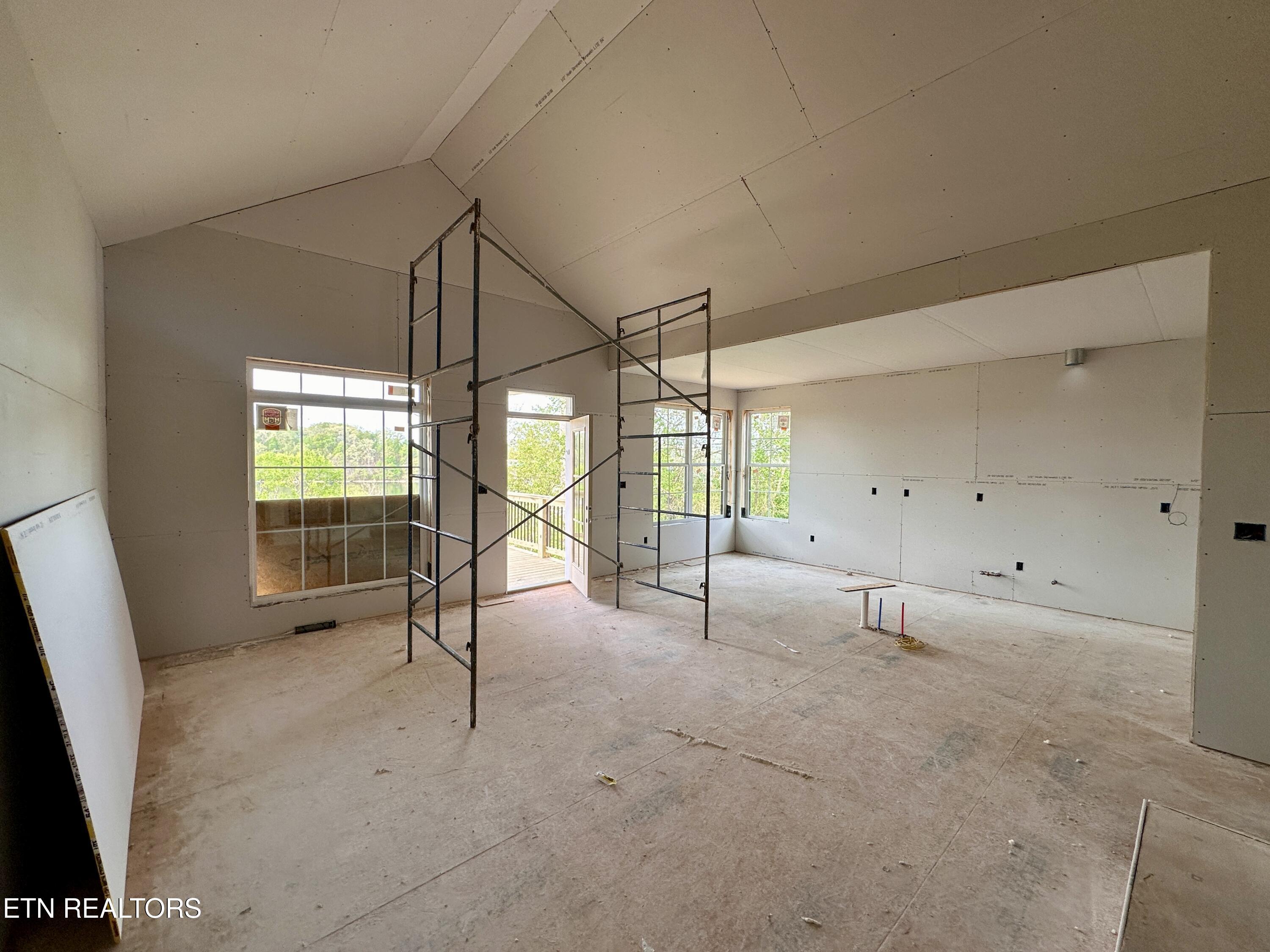 456 Fore Drive, Loudon, TN - Fort Loudoun and Tellico Lake Real Estate - Image# 7