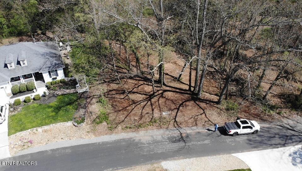 210 Chatuga Way, Loudon, TN - Fort Loudoun and Tellico Lake Real Estate - Image# 6