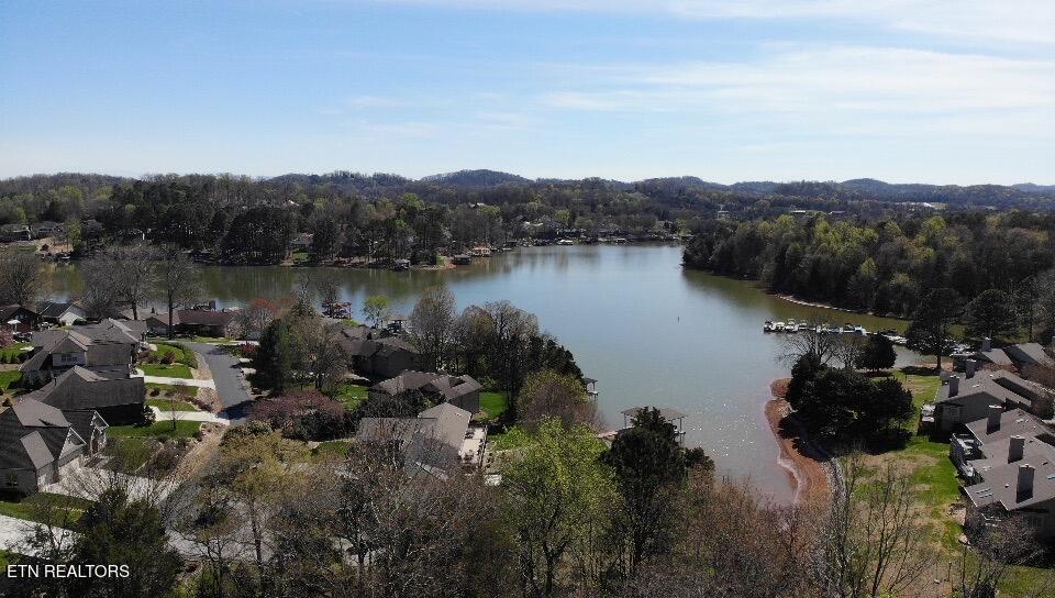 210 Chatuga Way, Loudon, TN - Fort Loudoun and Tellico Lake Real Estate - Image# 10