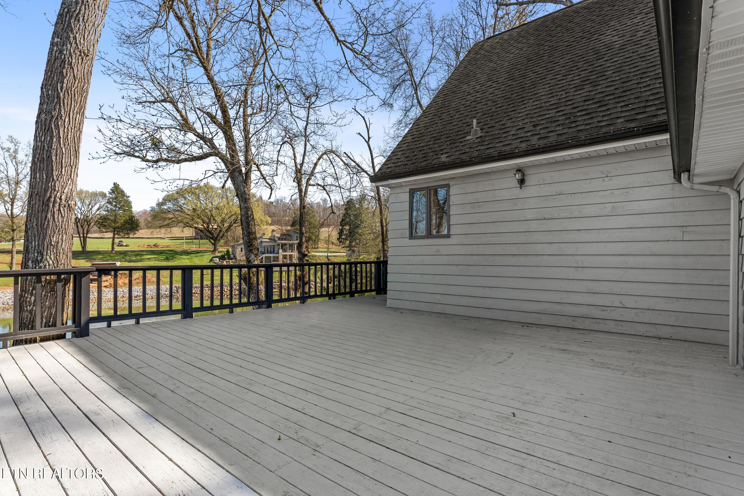 600 Donaldson Light Lane, Lenoir City, TN - Fort Loudoun and Tellico Lake Real Estate - Image# 17