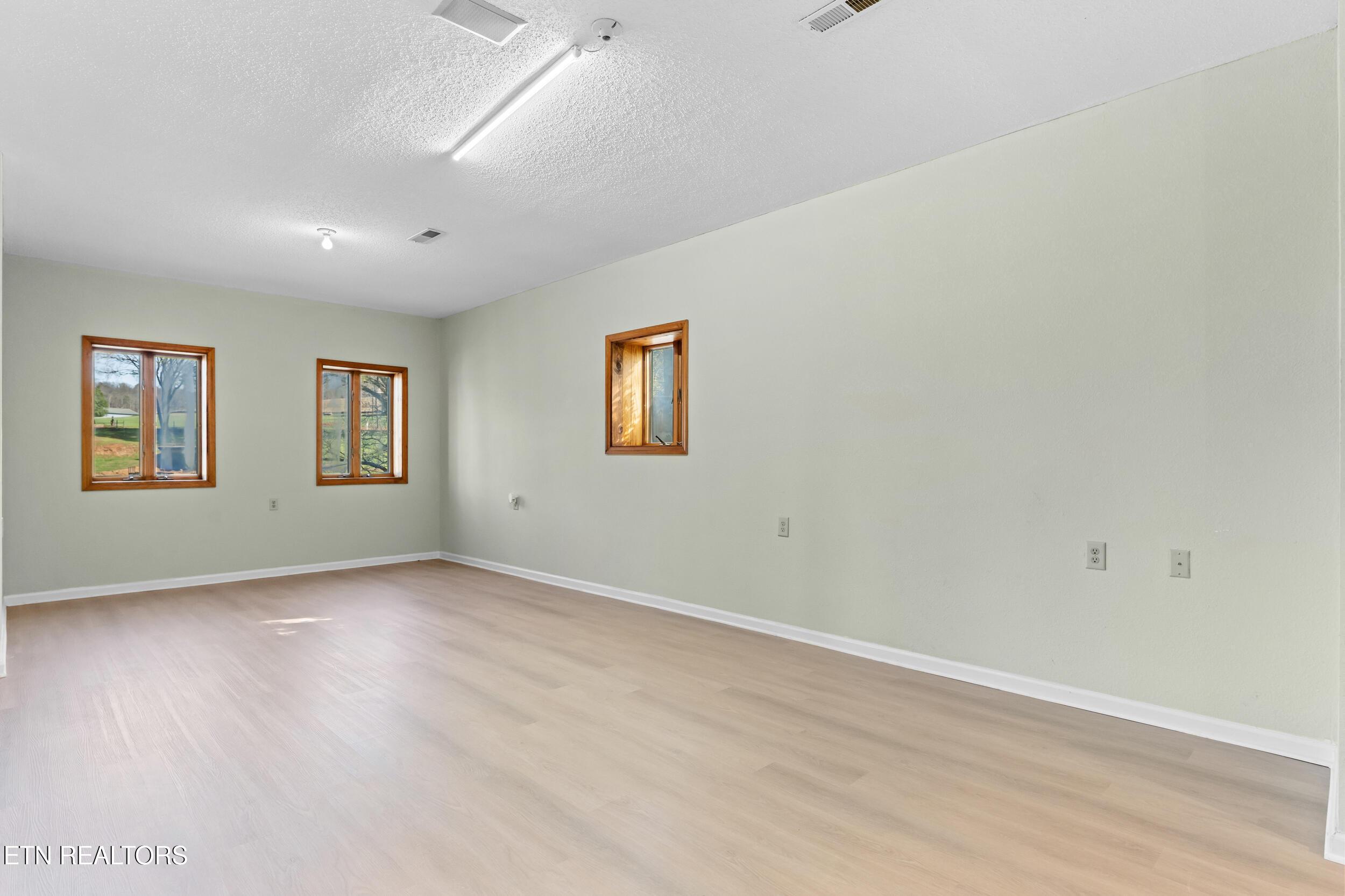 600 Donaldson Light Lane, Lenoir City, TN - Fort Loudoun and Tellico Lake Real Estate - Image# 34