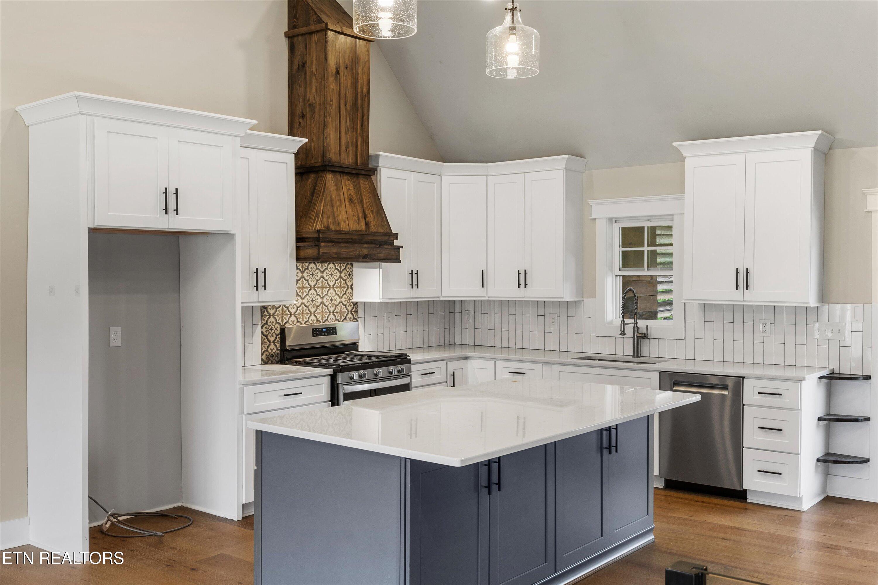 1000 Perch Drive, Knoxville, TN - Fort Loudoun and Tellico Lake Real Estate - Image# 11