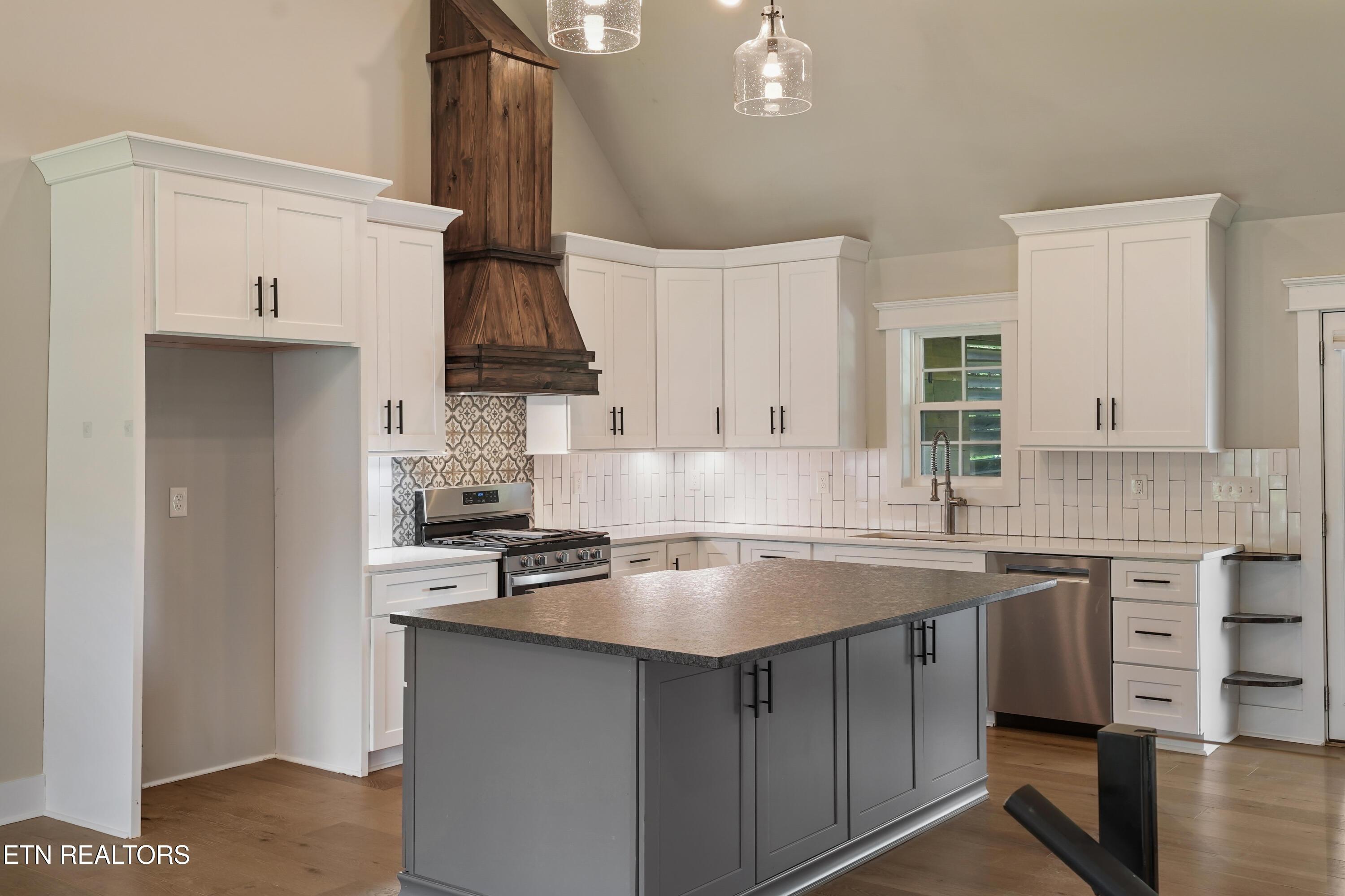 1000 Perch Drive, Knoxville, TN - Fort Loudoun and Tellico Lake Real Estate - Image# 14