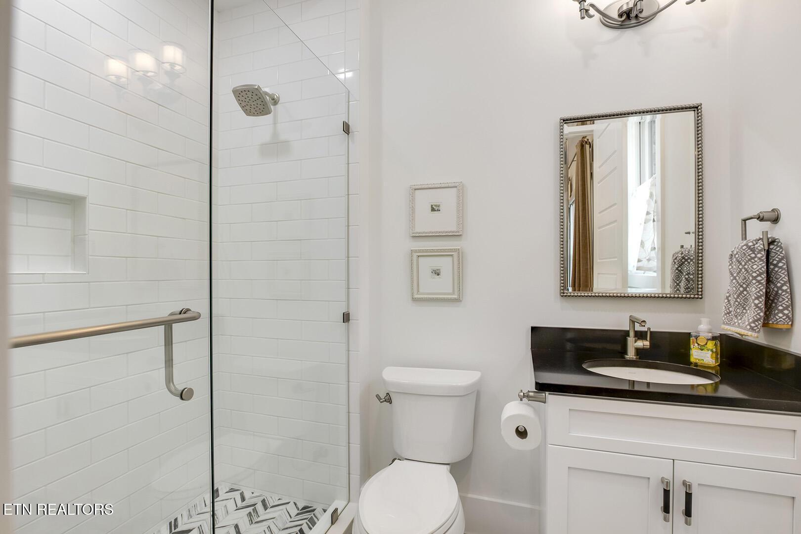 1270 Shadow Hill Drive, Lenoir City, TN - Fort Loudoun and Tellico Lake Real Estate - Image# 18