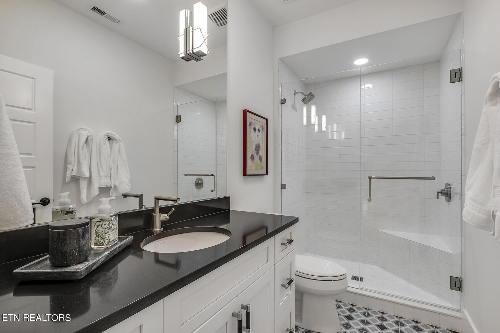 1270 Shadow Hill Drive, Lenoir City, TN - Fort Loudoun and Tellico Lake Real Estate - Image# 47