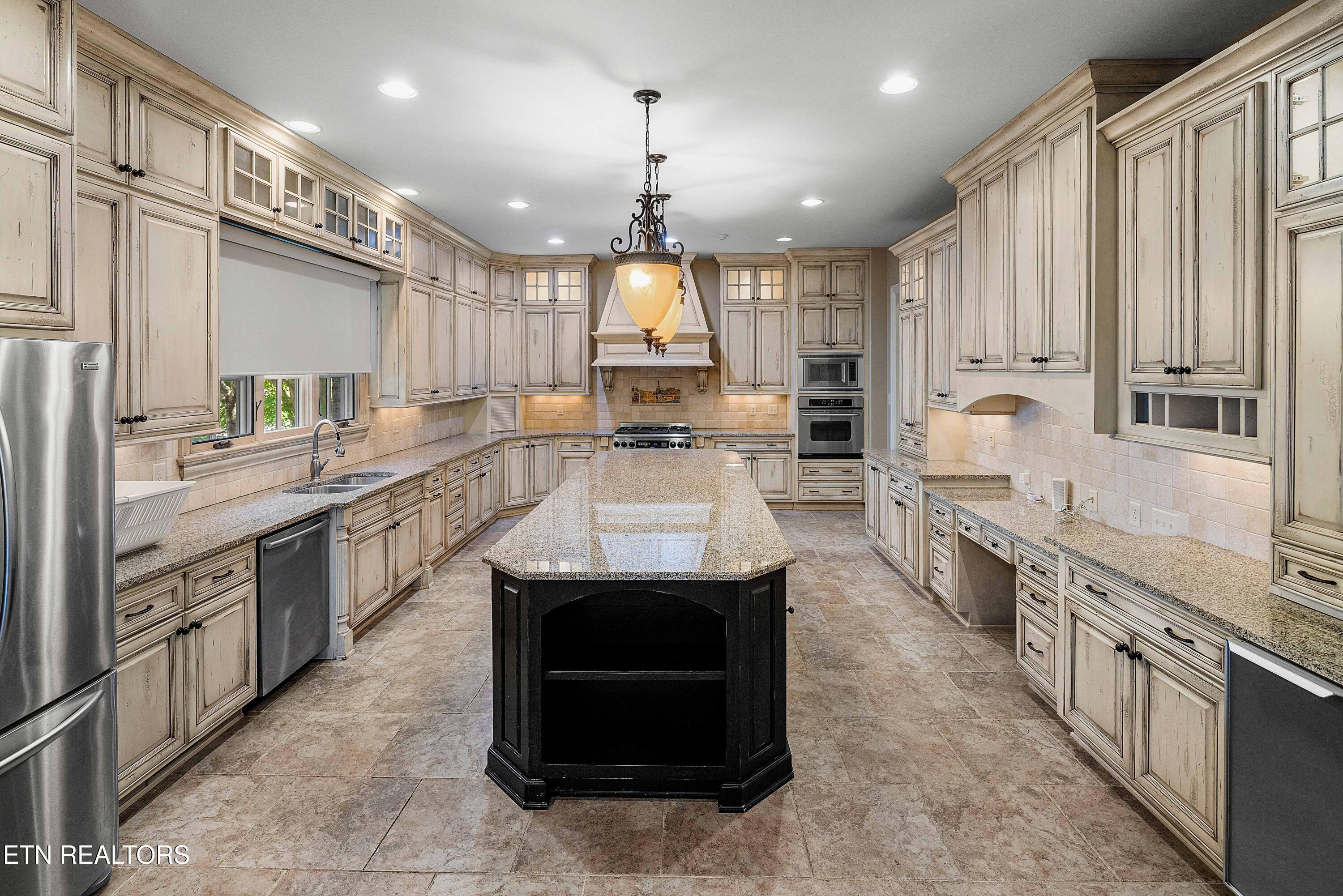 3774 Edgewater Way, Louisville, TN - Fort Loudoun and Tellico Lake Real Estate - Image# 18