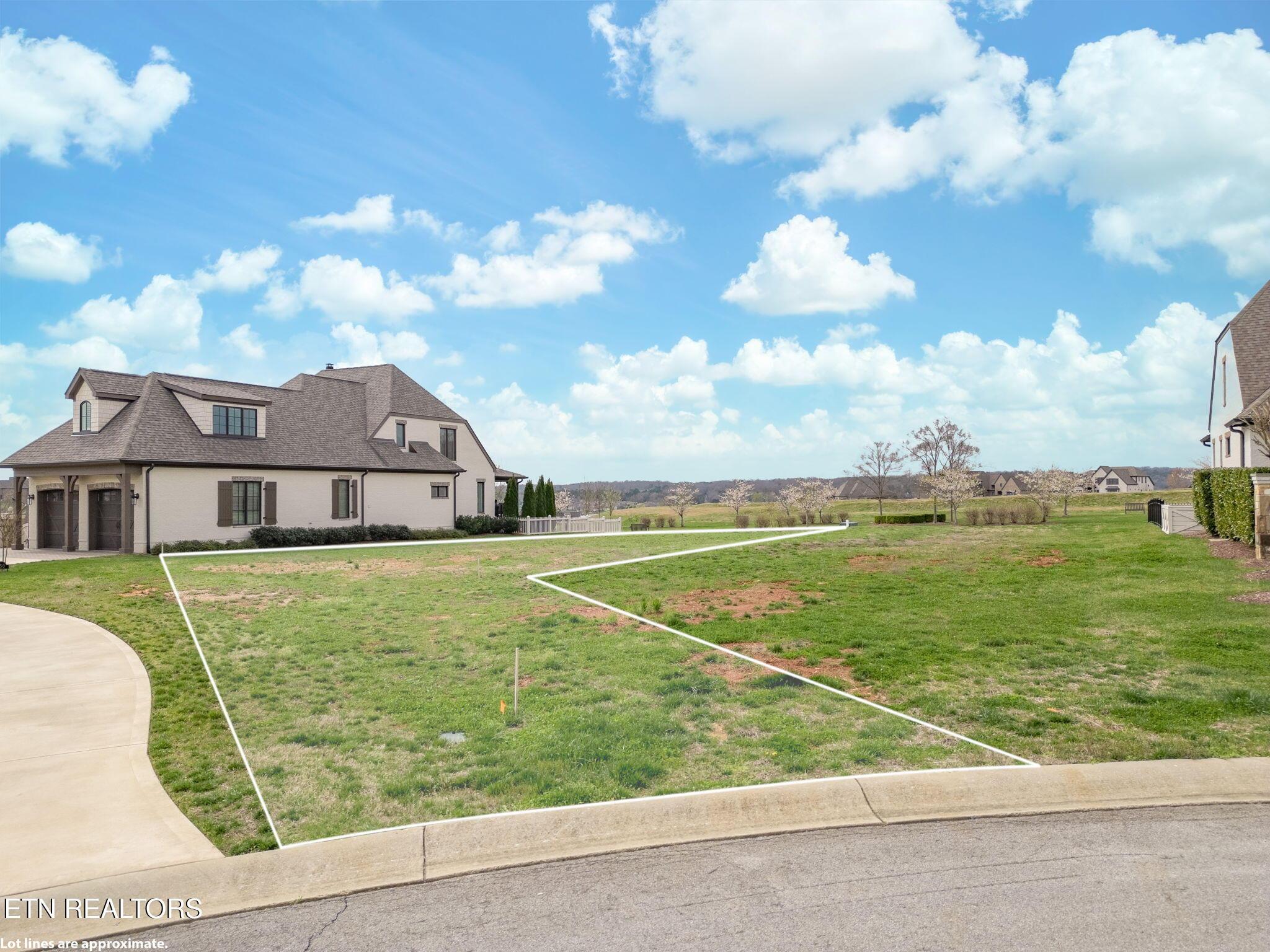 138 E Highlands Circle, Lenoir City, TN - Fort Loudoun and Tellico Lake Real Estate - Image# 3